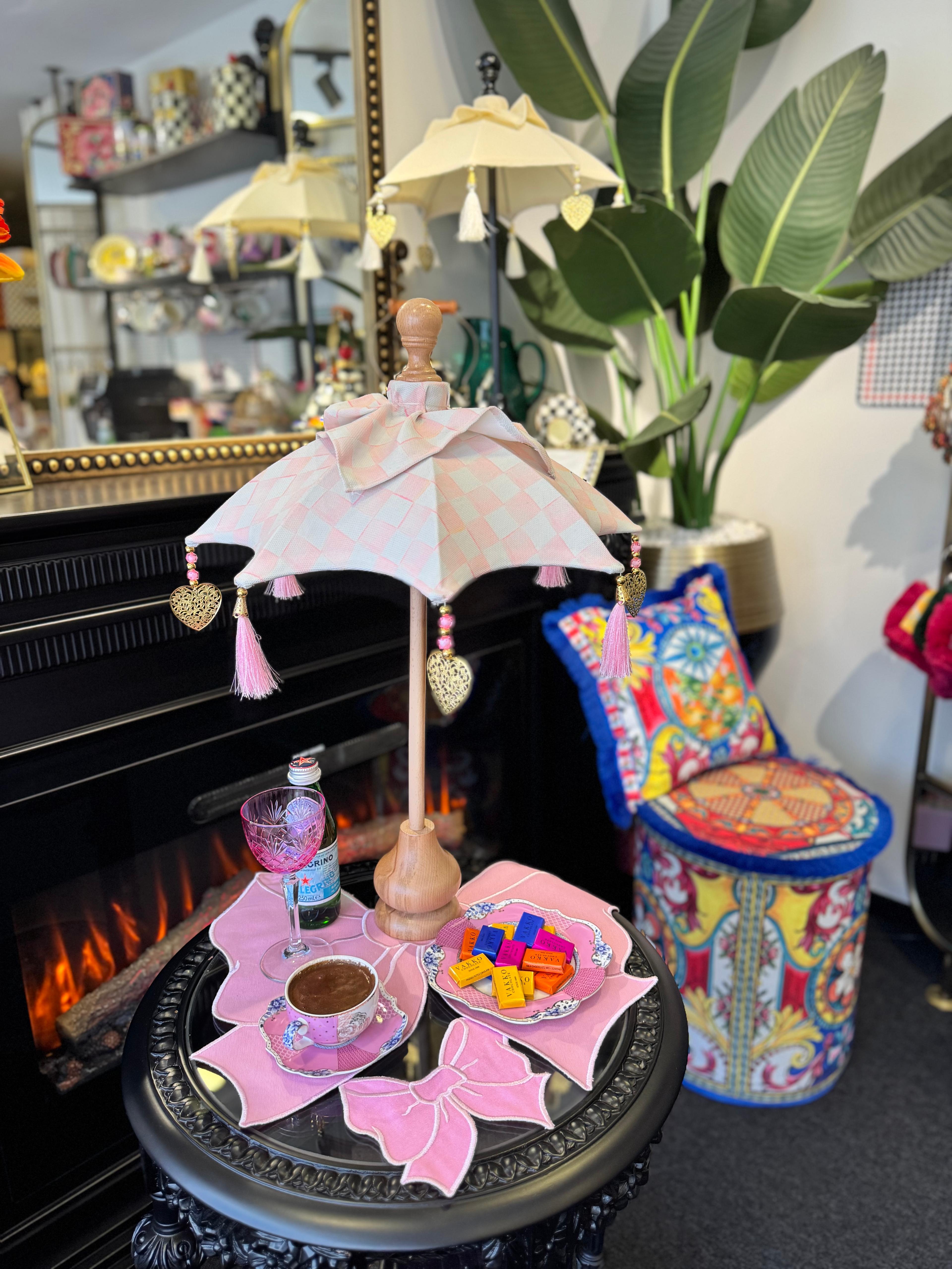 PEMBE DAMALI BALİ ŞEMSİYESİ