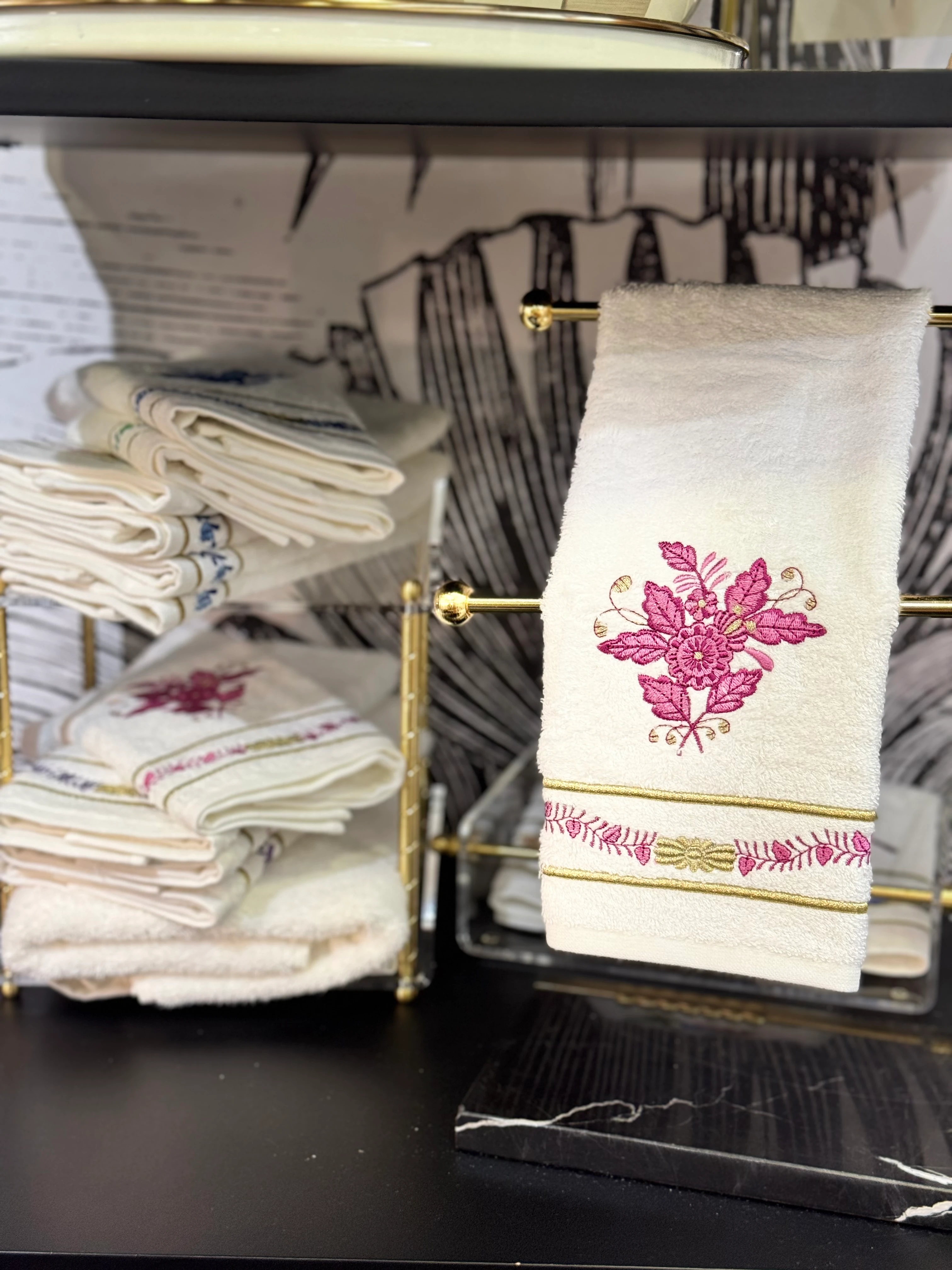 DİANA NAKIŞLI HAVLU - FUŞYA PEMBE 2