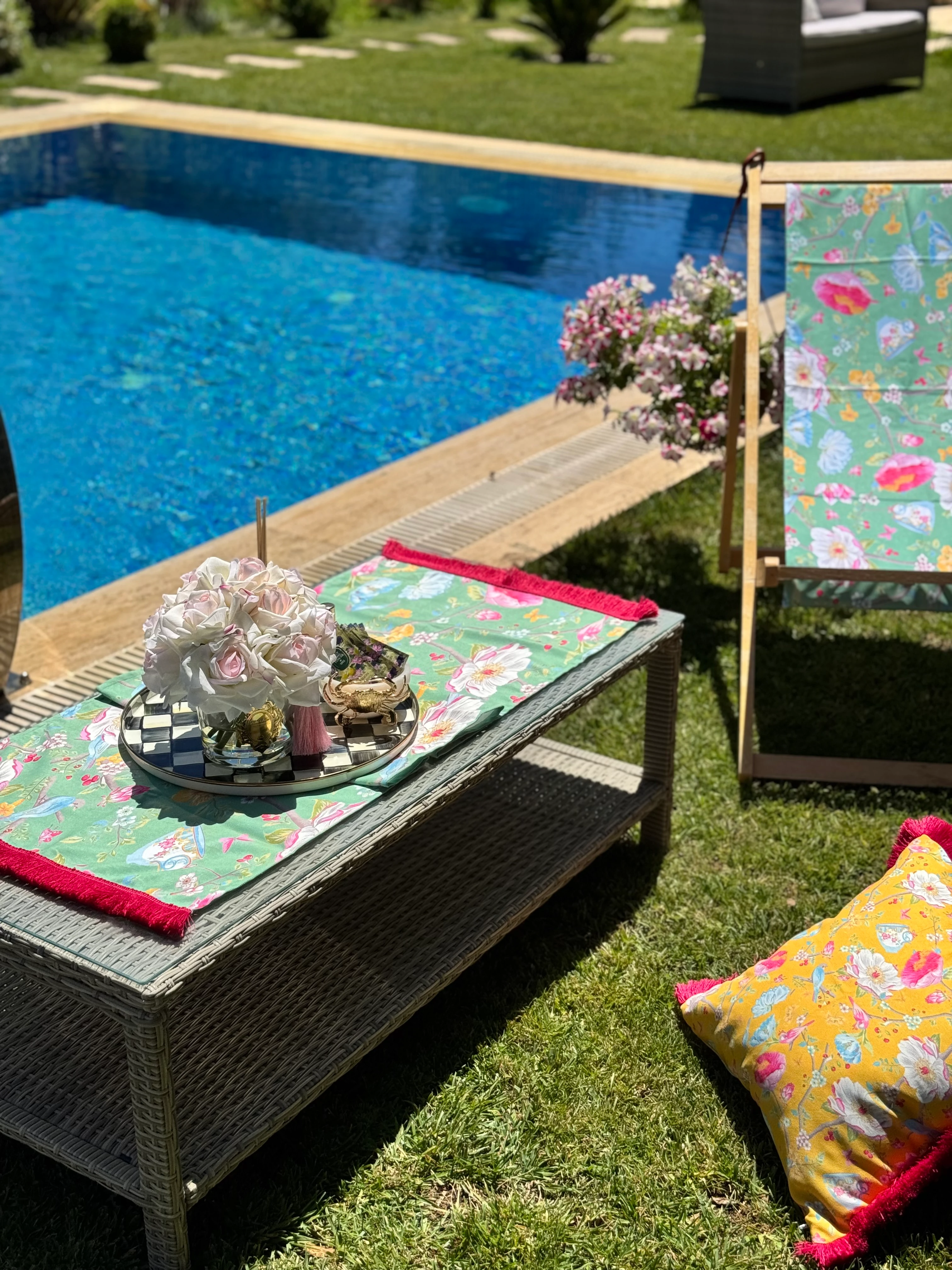 ÇİÇEK DESEN SAÇAKLI RUNNER - YEŞİL