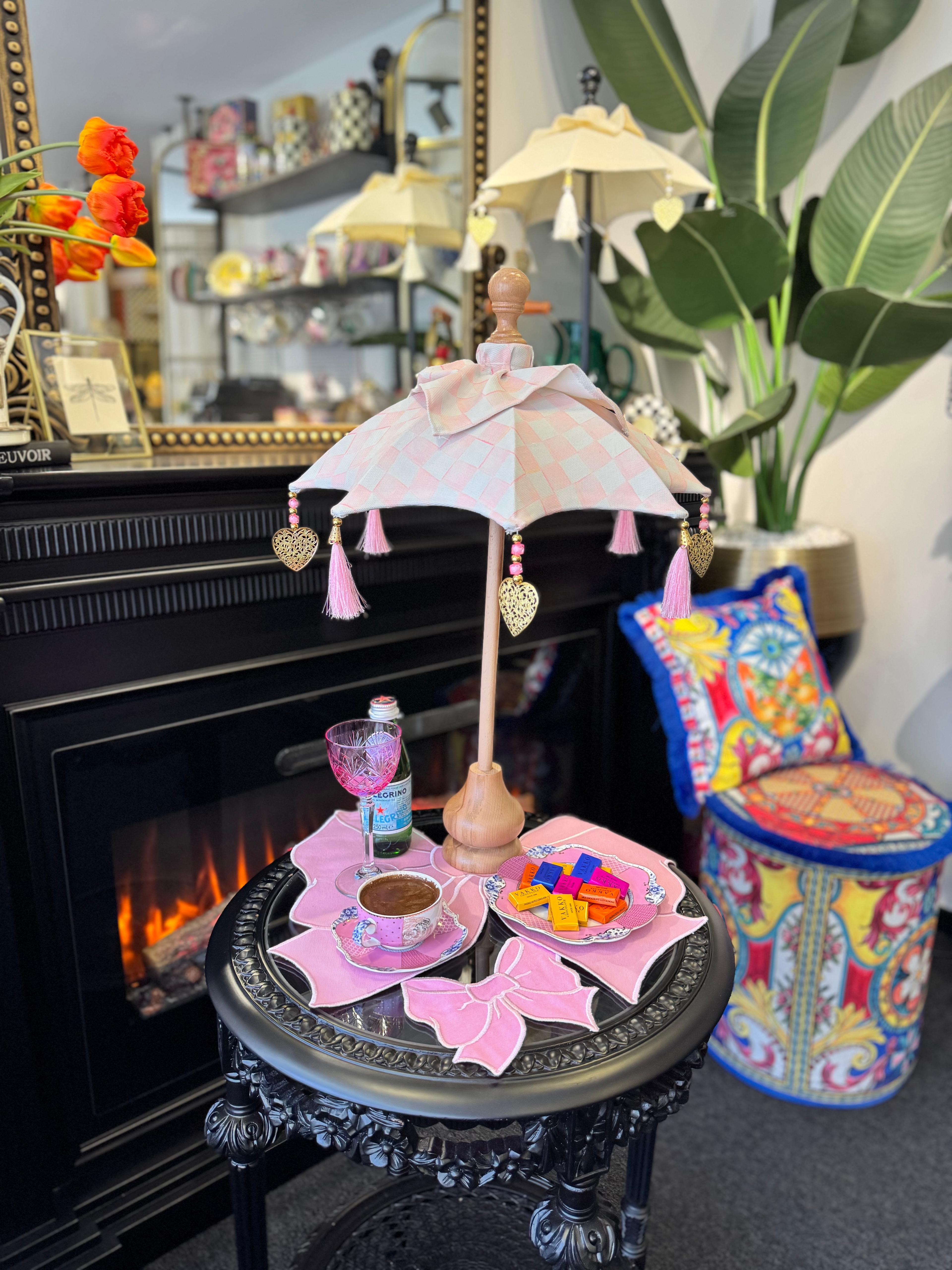 PEMBE DAMALI BALİ ŞEMSİYESİ