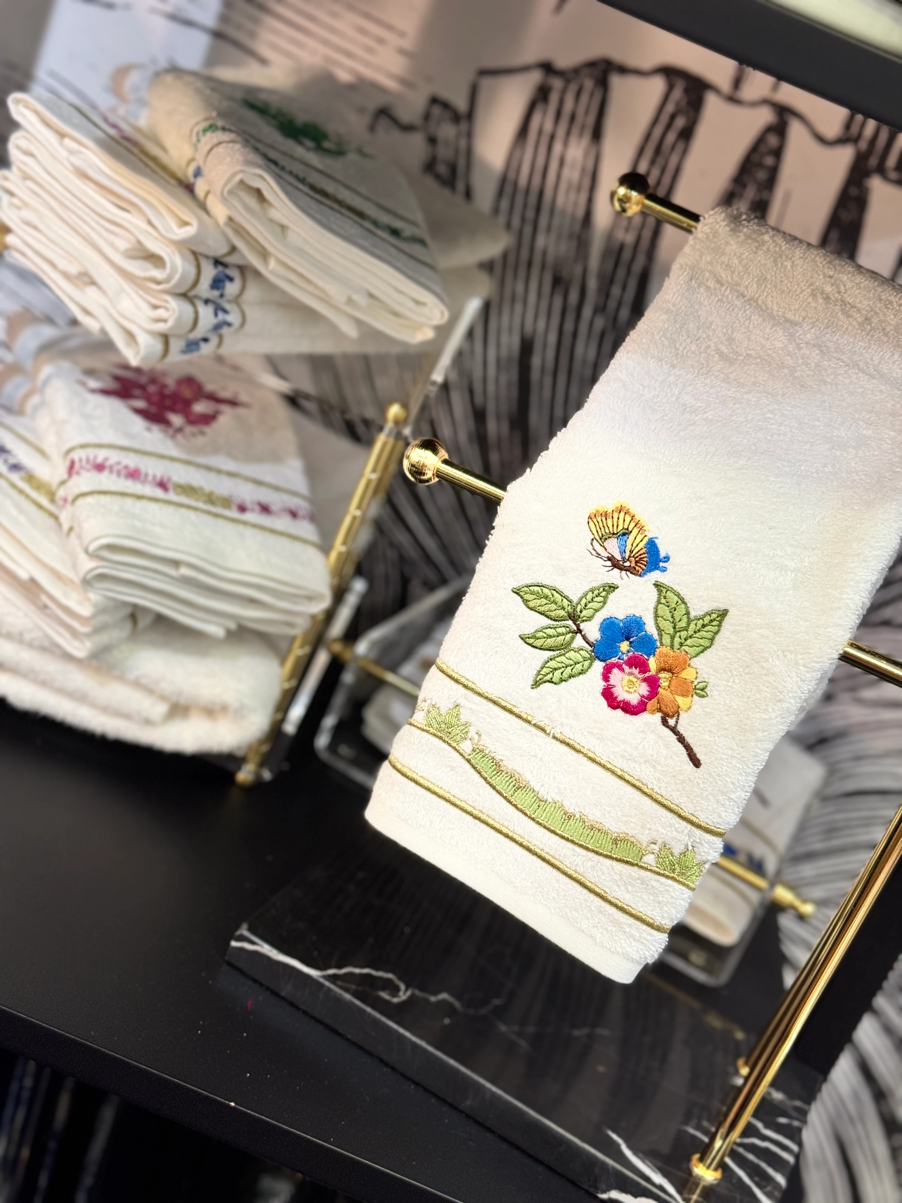 KATE NAKIŞLI HAVLU - YEŞİL