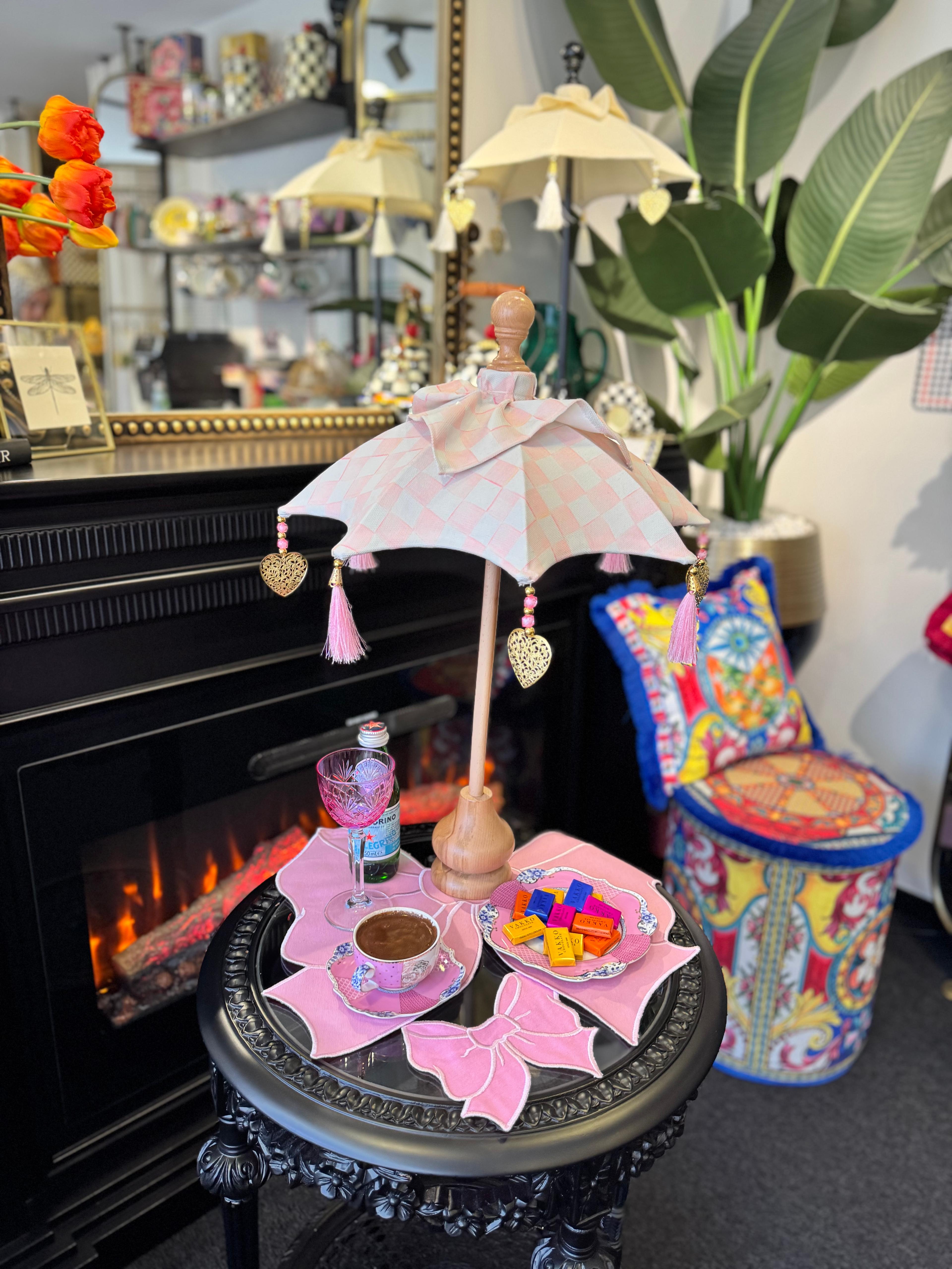 PEMBE DAMALI BALİ ŞEMSİYESİ