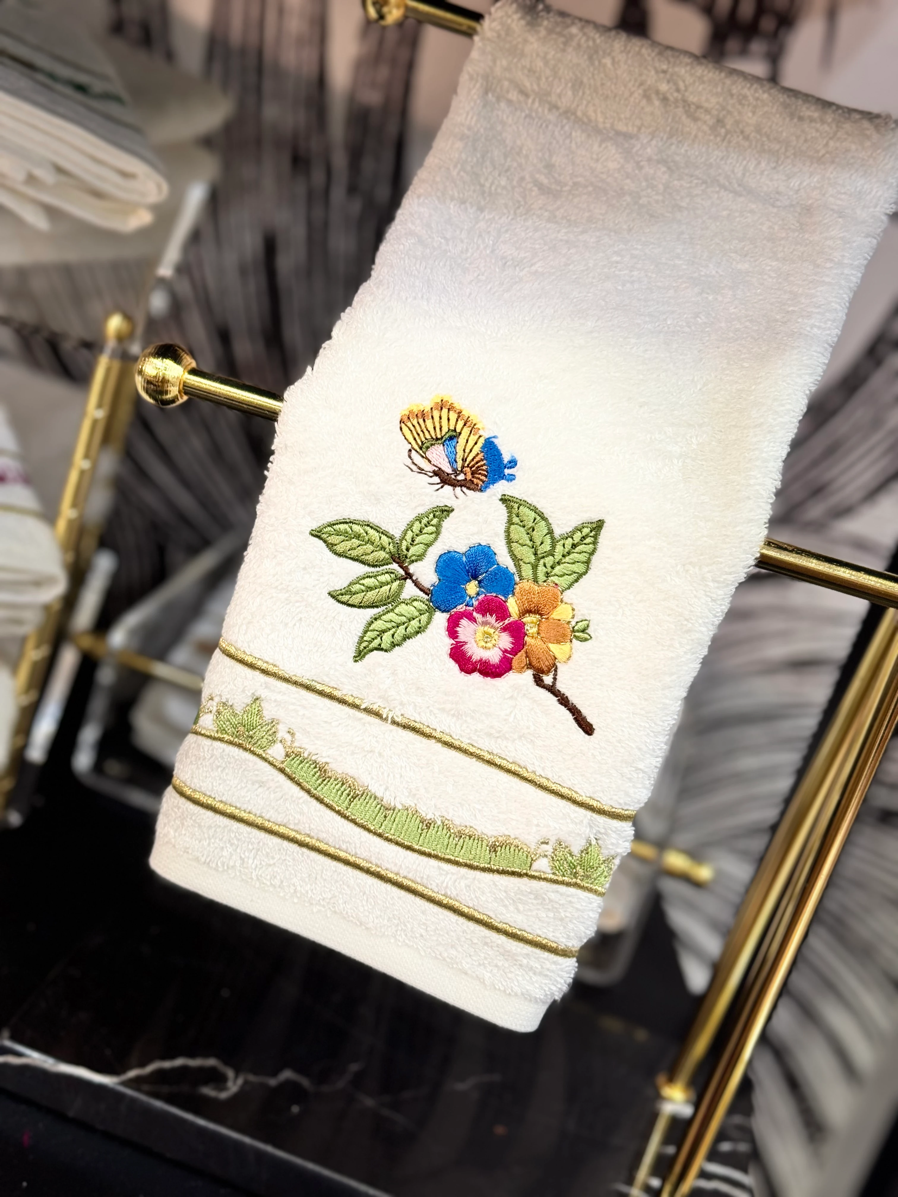 KATE NAKIŞLI HAVLU - YEŞİL