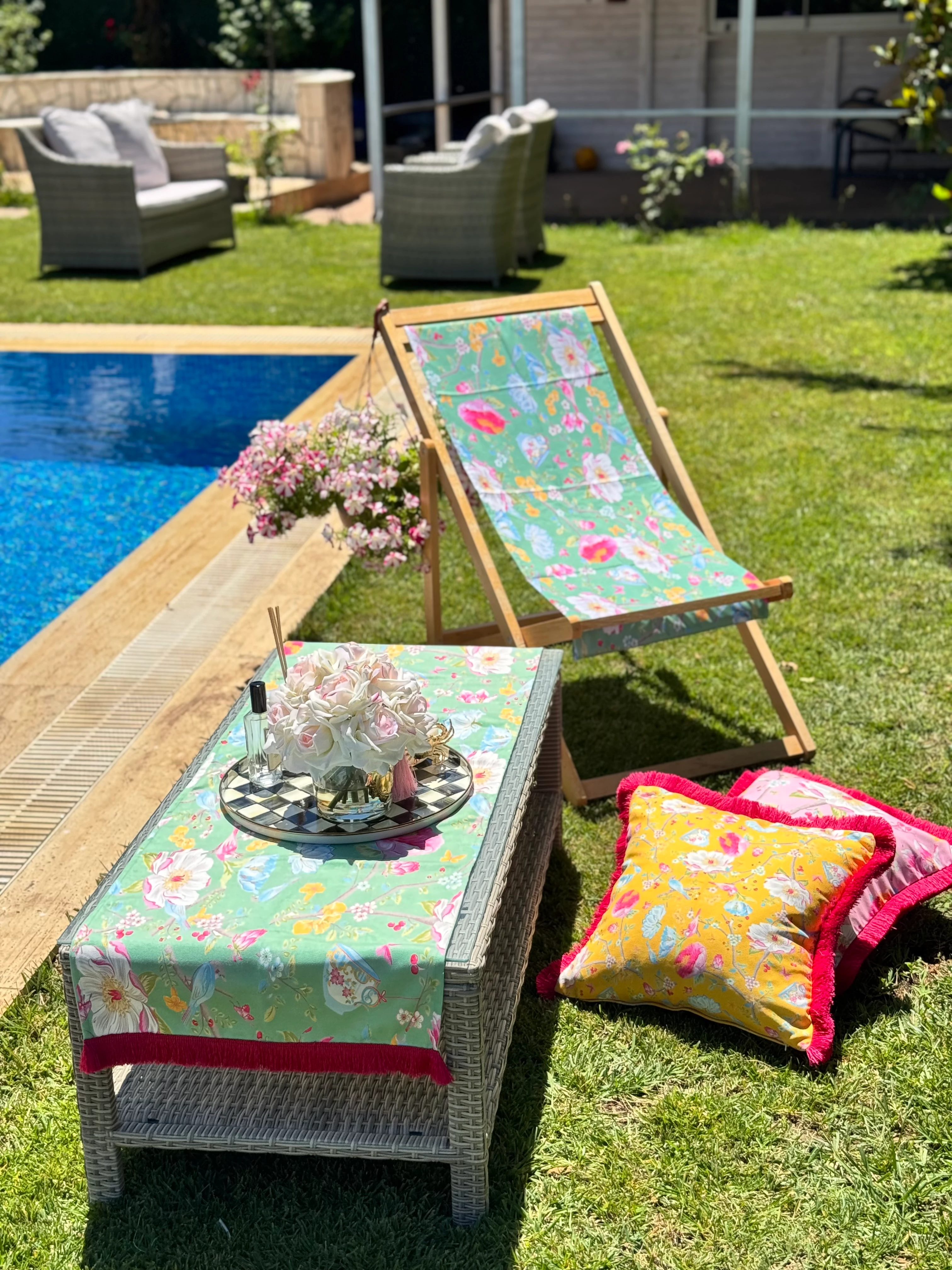 ÇİÇEK DESEN SAÇAKLI RUNNER - YEŞİL