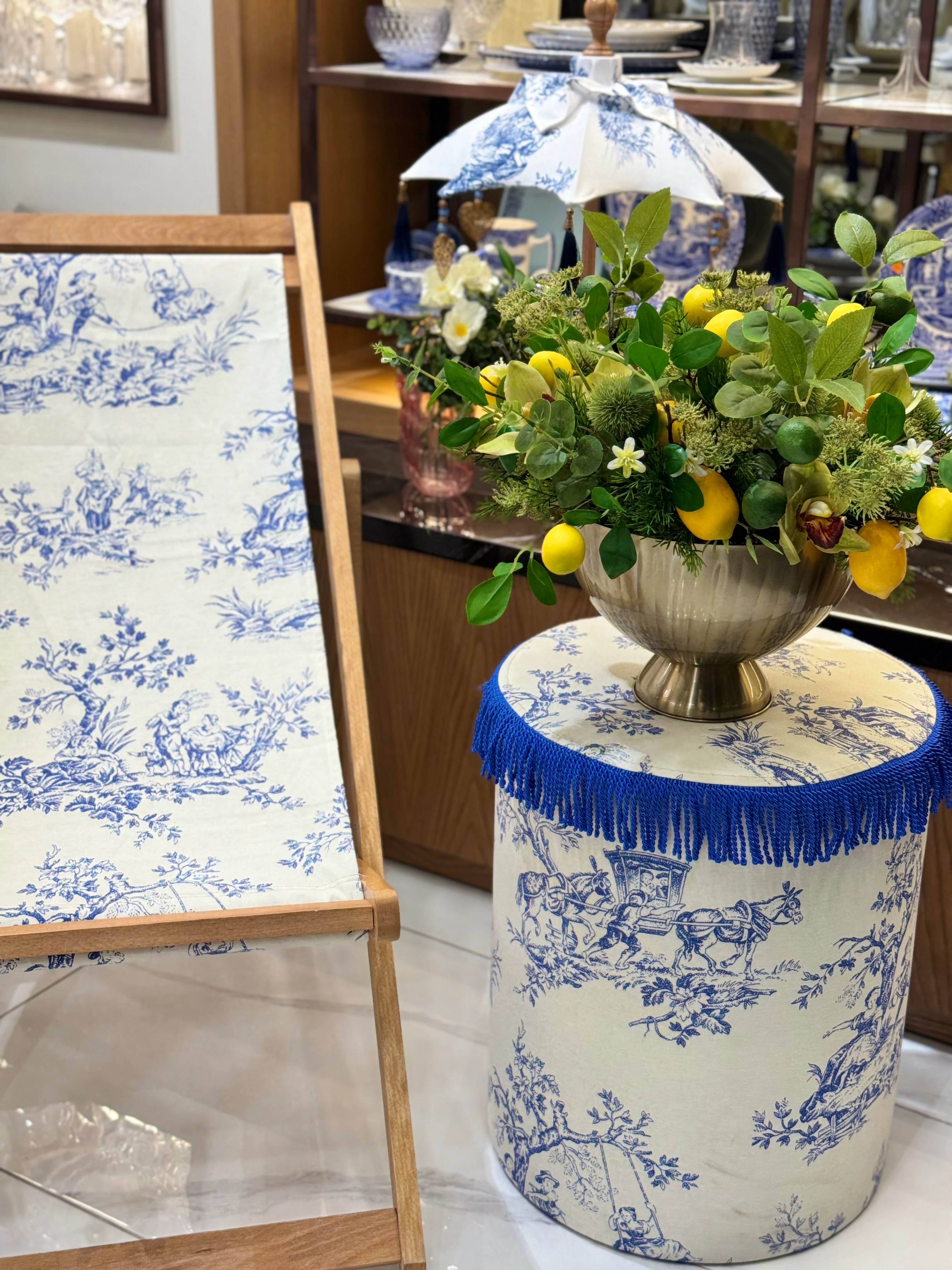 İTALYAN ESİNTİSİ PUF - MAVİ