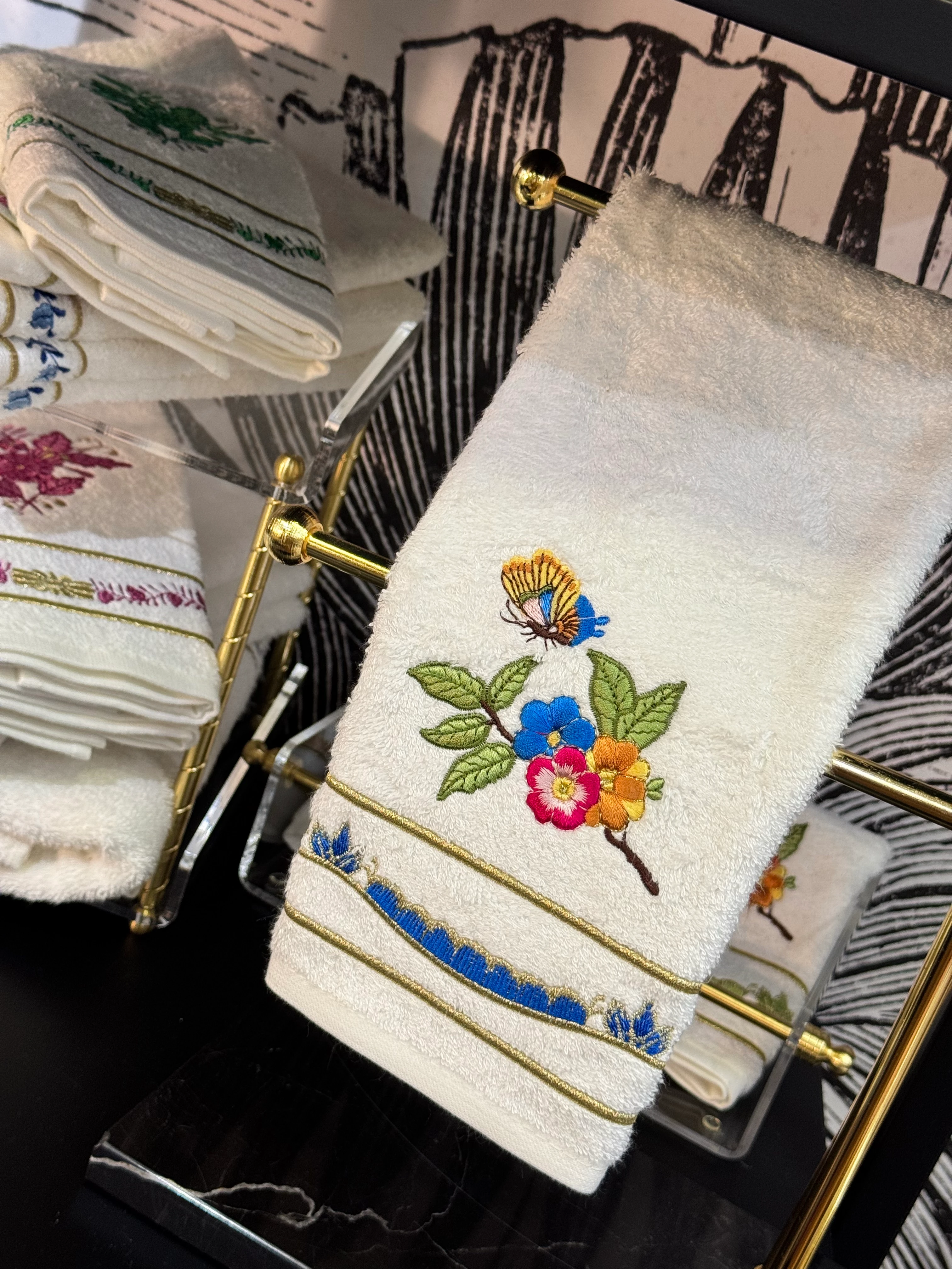 KATE NAKIŞLI HAVLU - SAX MAVİ