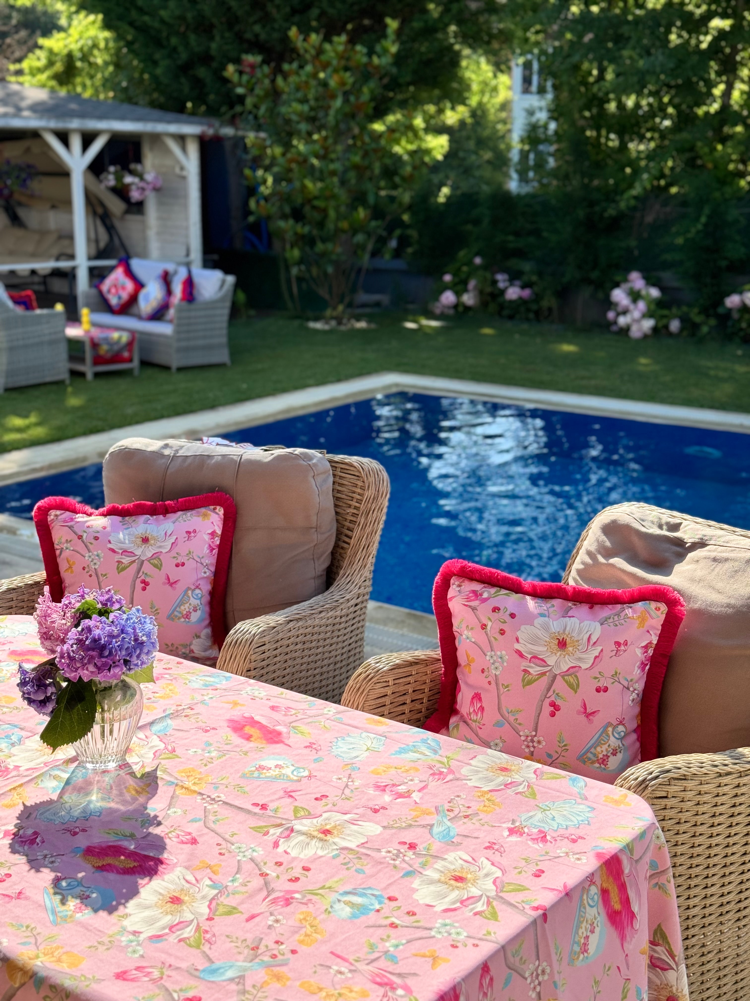 ÇİÇEK DESEN KIRLENT - PEMBE FUŞYA SAÇAK