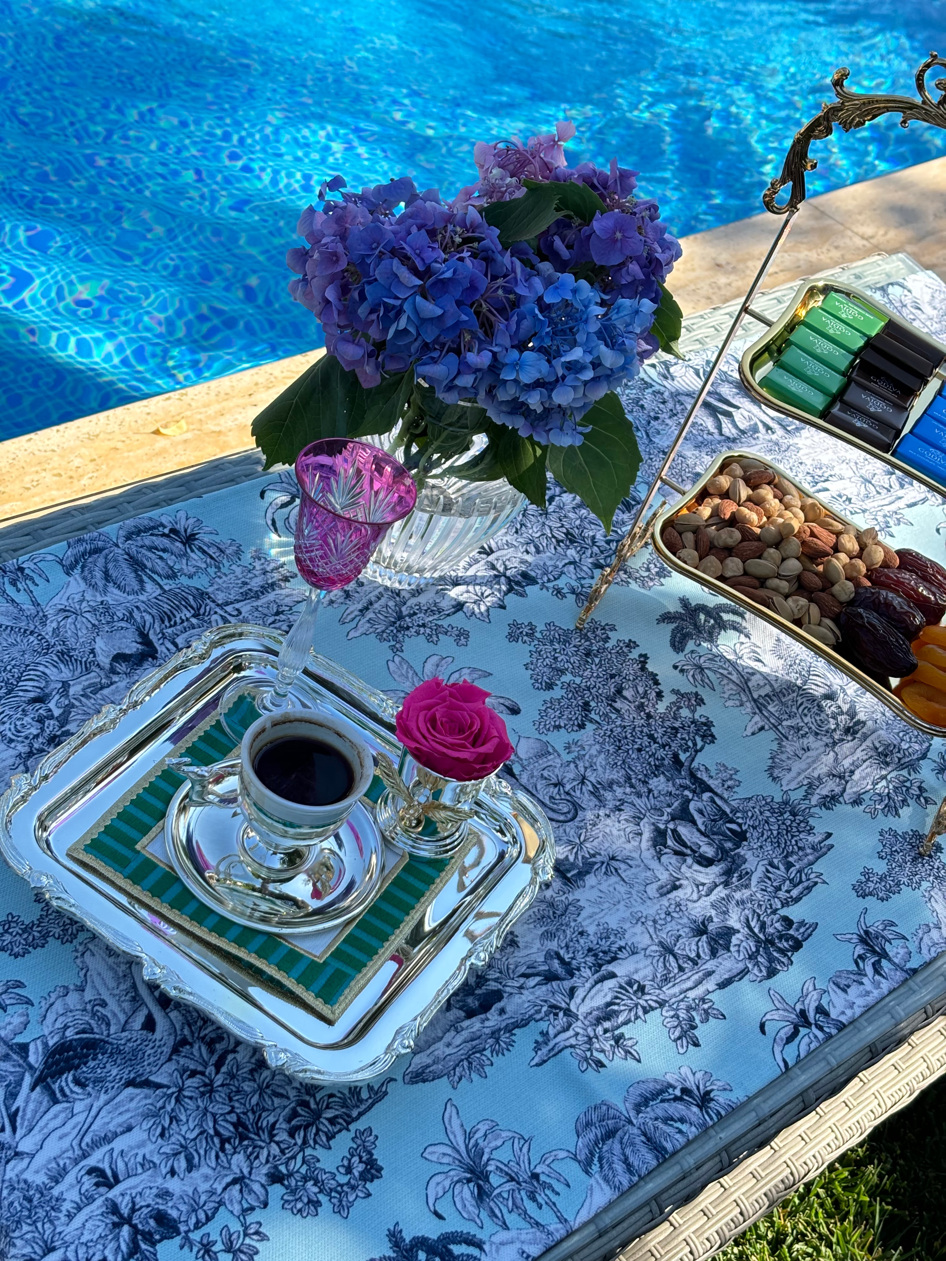 ÇUBUK MODEL NAKIŞLI KOKTEYL PEÇETE - YEŞİL