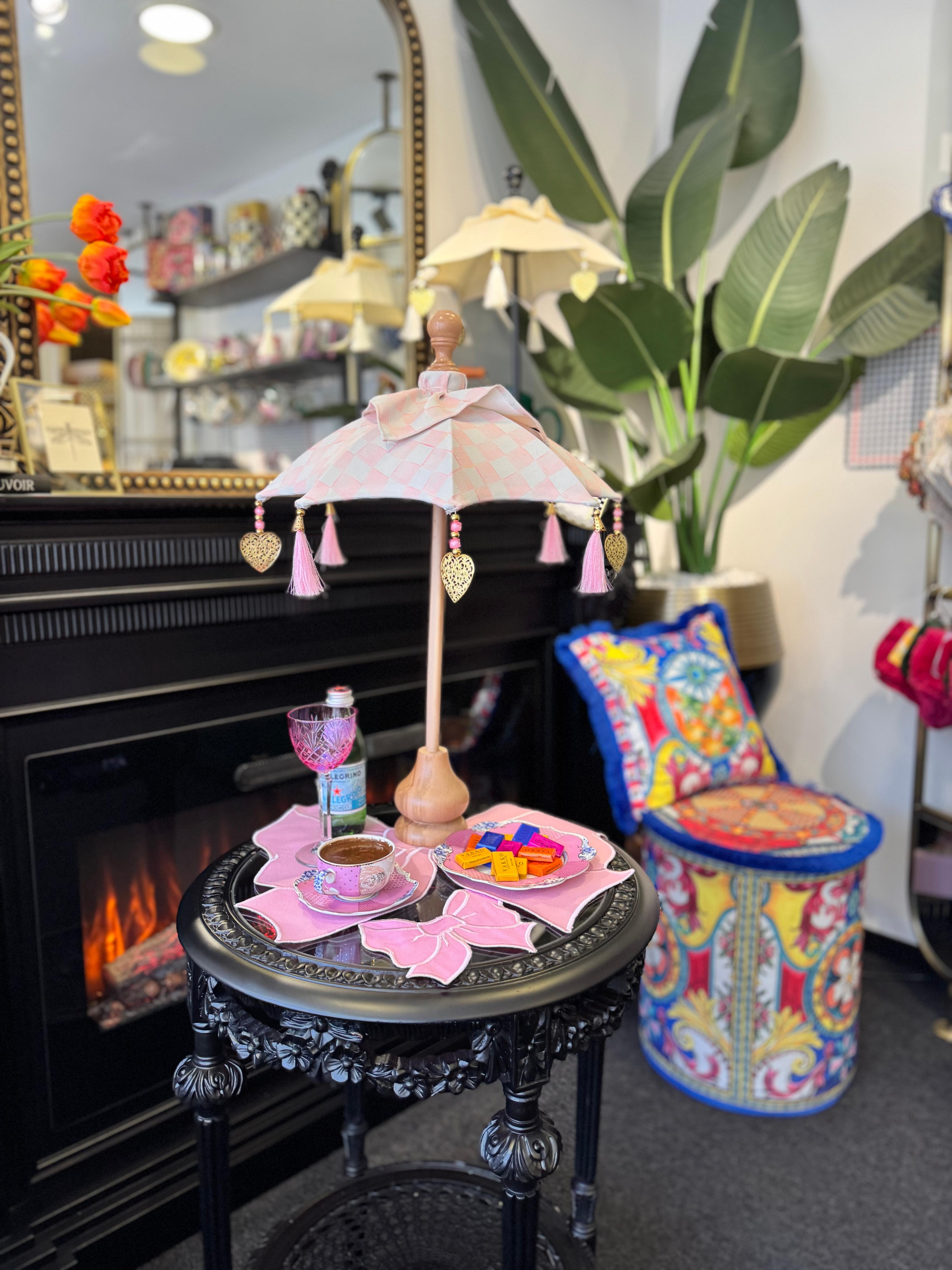 PEMBE DAMALI BALİ ŞEMSİYESİ
