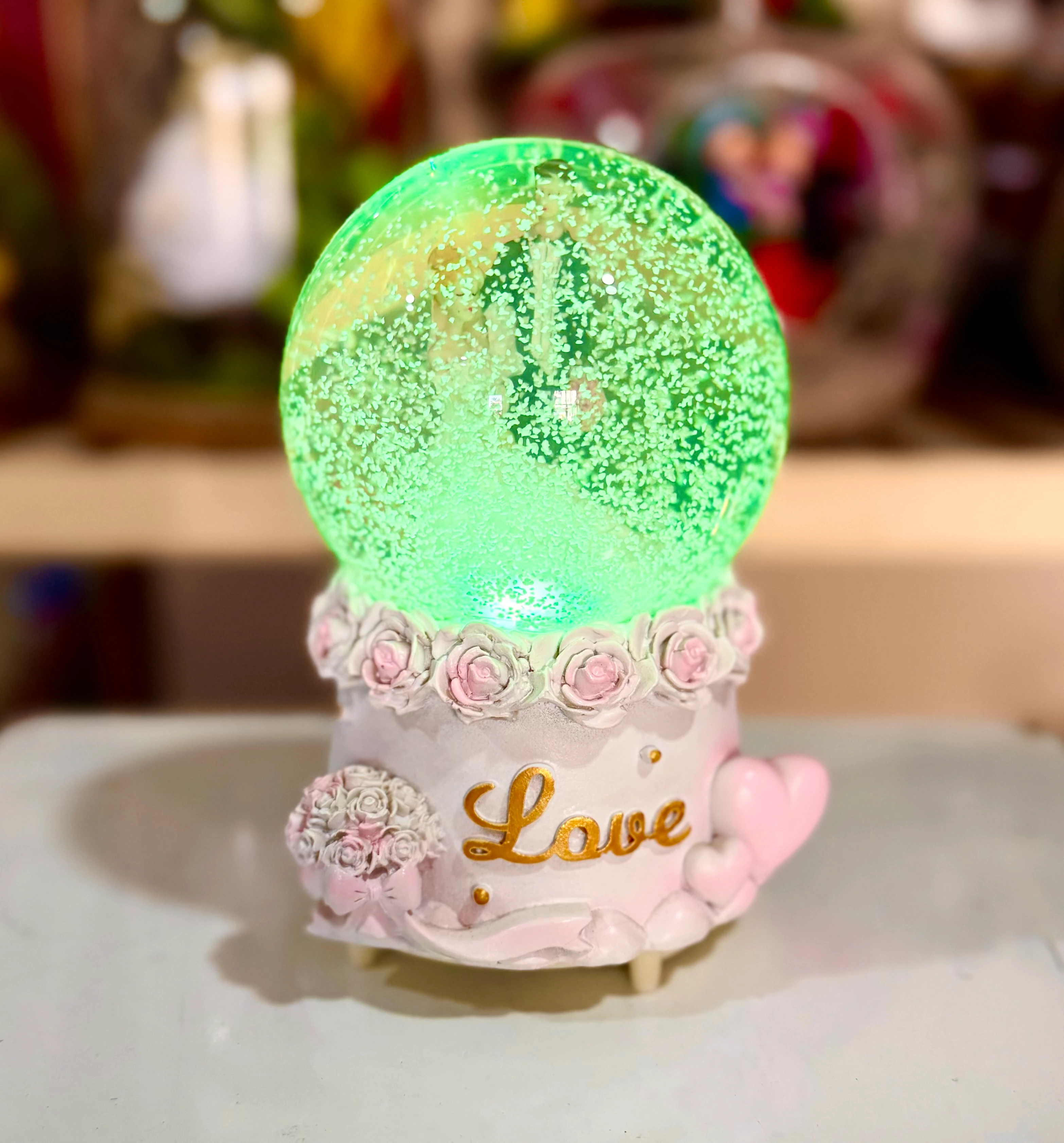 Büyük Boy Işıklı ve Sesli Kar Küresi