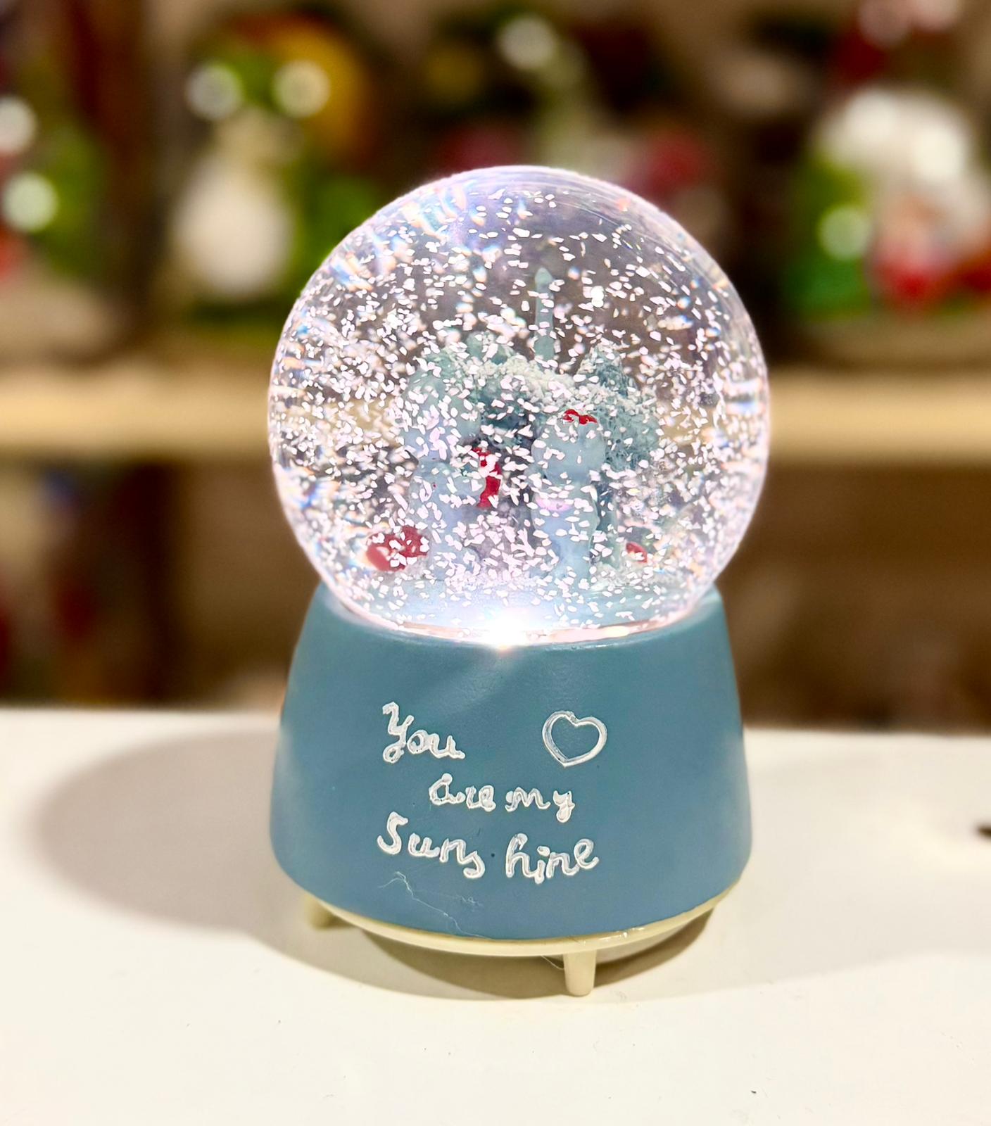 Büyük Boy Işıklı ve Sesli Kar Küresi