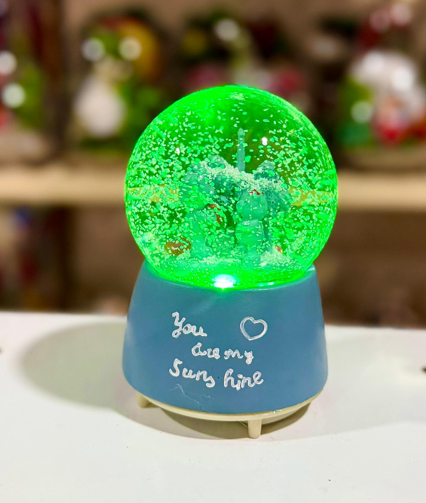 Büyük Boy Işıklı ve Sesli Kar Küresi