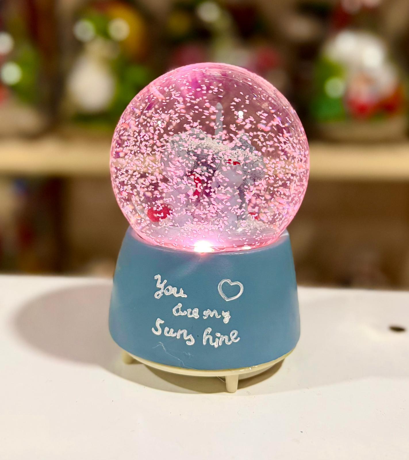 Büyük Boy Işıklı ve Sesli Kar Küresi