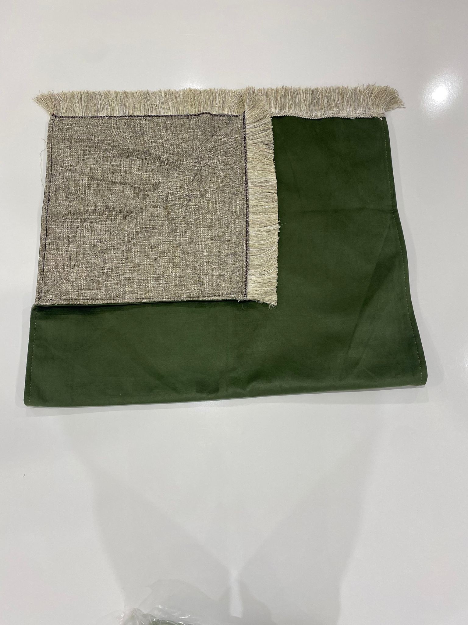 SECCADE DÜZ KUMAŞ ASTARLI DSZ MODEL 17 RENK 7-115*67 Cm