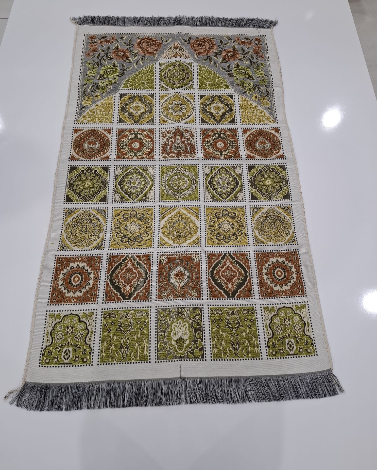 SECCADE SONIL DÜZ SAÇAK KIRKYAMA MODEL 5-112*69 Cm
