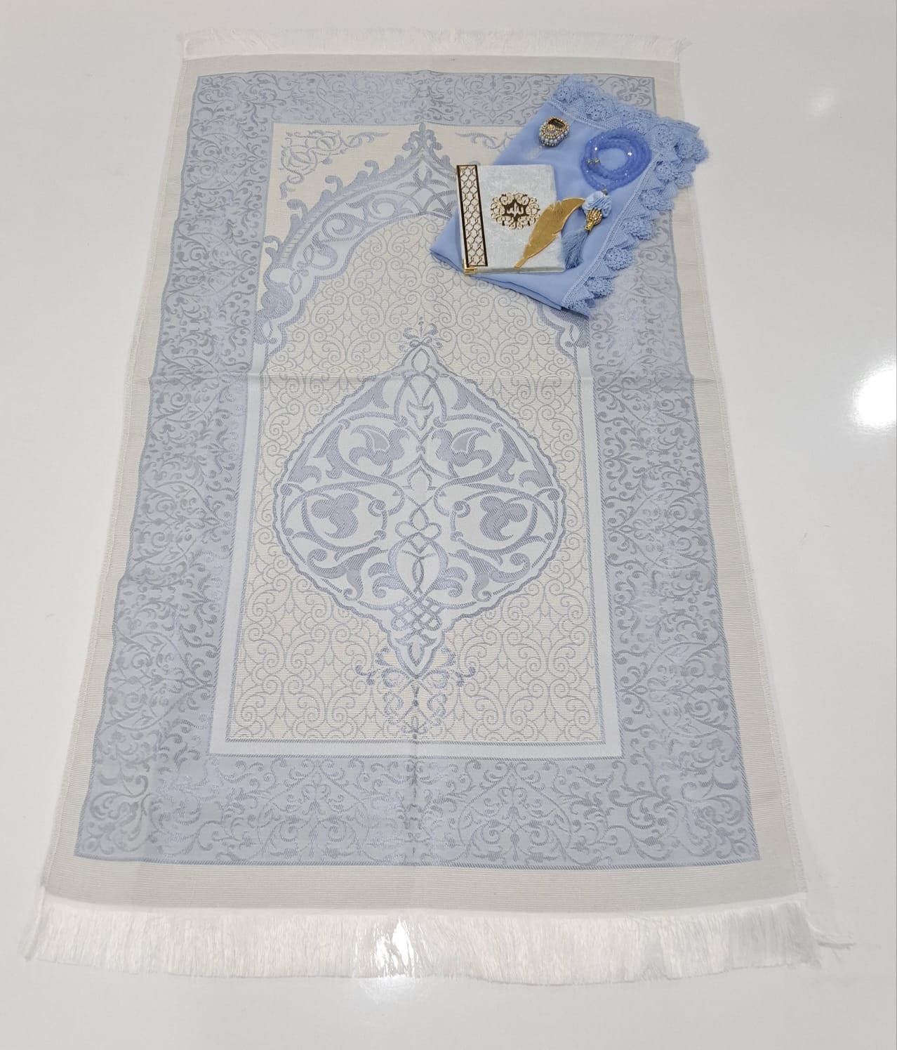 K.SECCADE YASİN AYRAÇ KRS.TESBİH NAMAZ ÖRT. M23-110*64 Cm