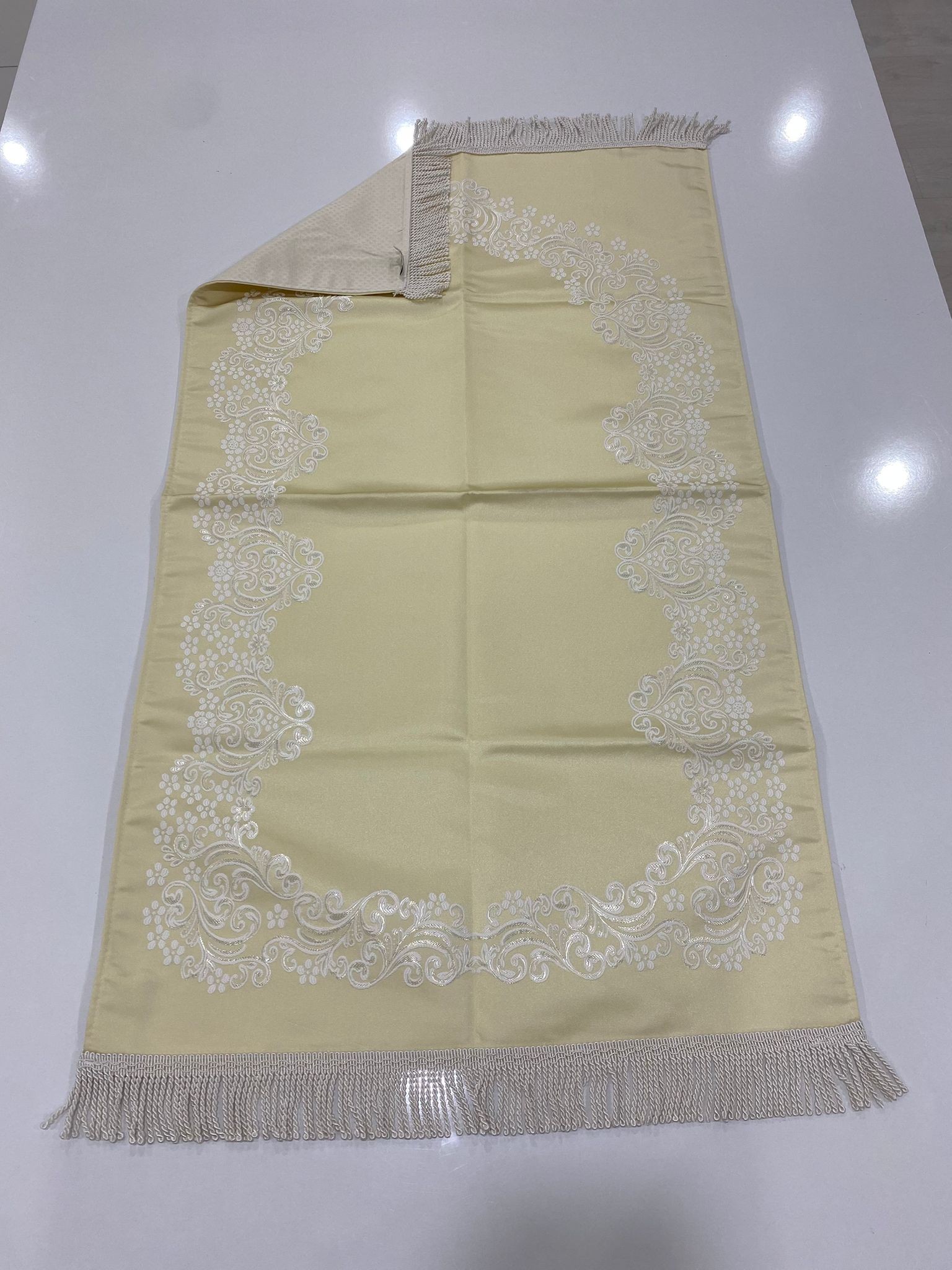 SECCADE SATEN DANTEL İŞLEMELİ ASTARLI MODEL 5 113*68 CM