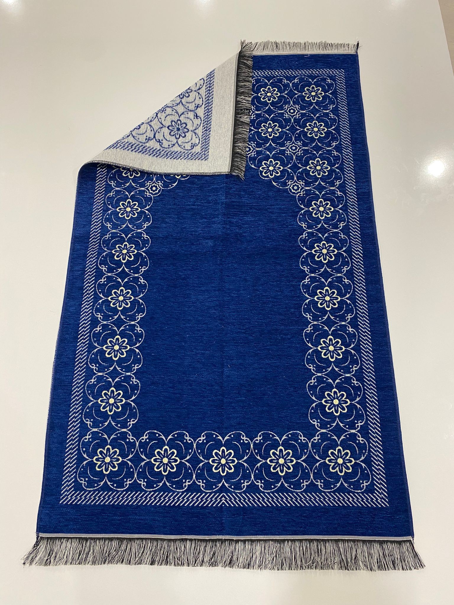 SECCADE SONIL DÜZ SAÇAK PAPATYALI MODEL 4 111*66 CM