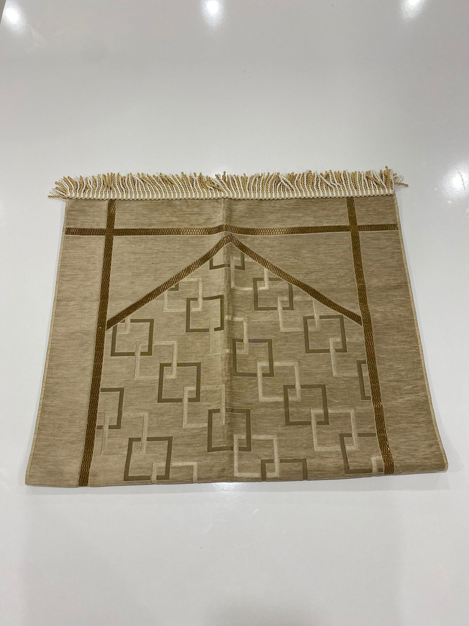SECCADE MIKRO SONIL KARE ZİNCİRLİ MODEL 2-118*67 Cm