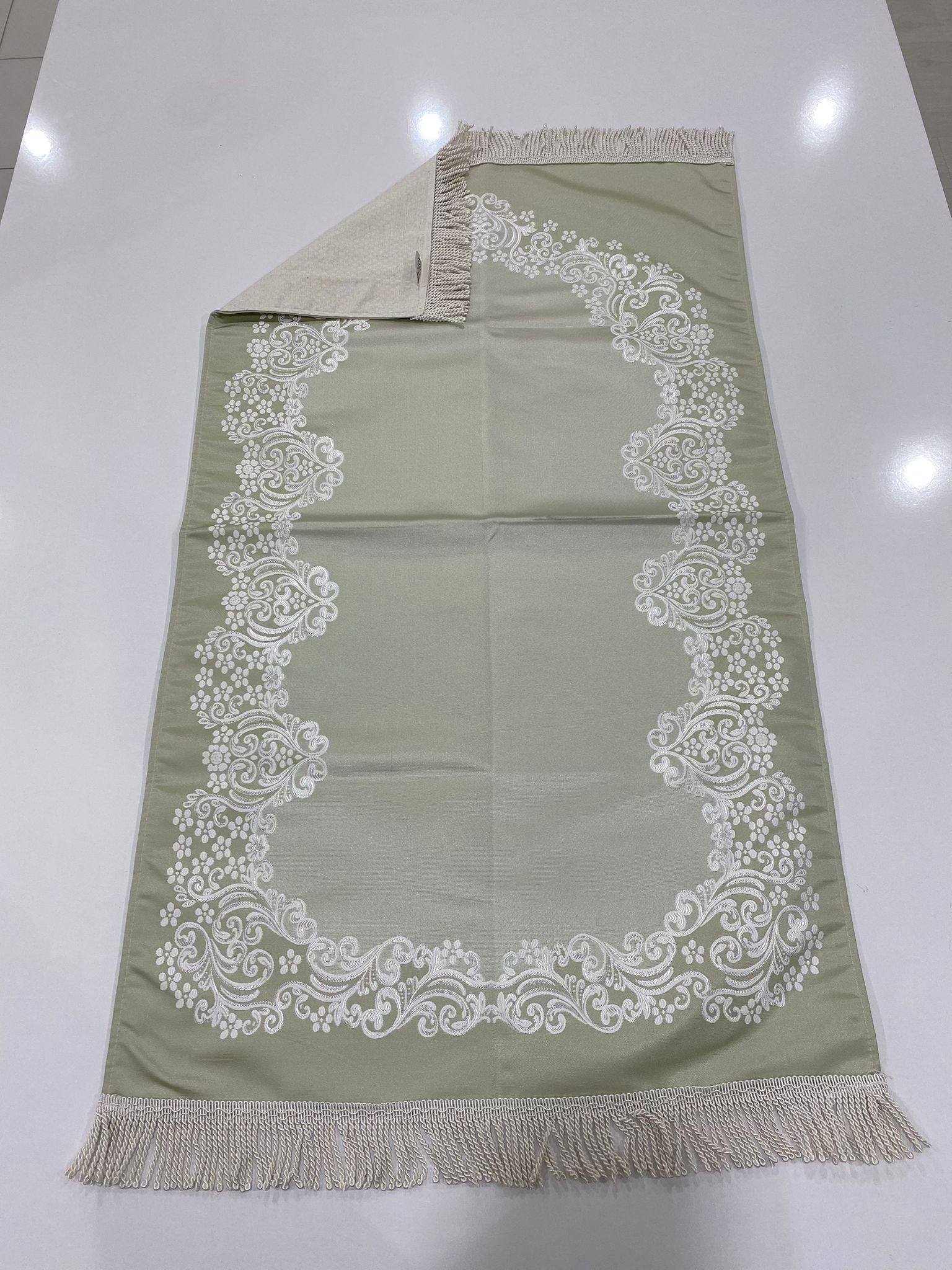 SECCADE SATEN DANTEL İŞLEMELİ ASTARLI MODEL 4 113*68 CM