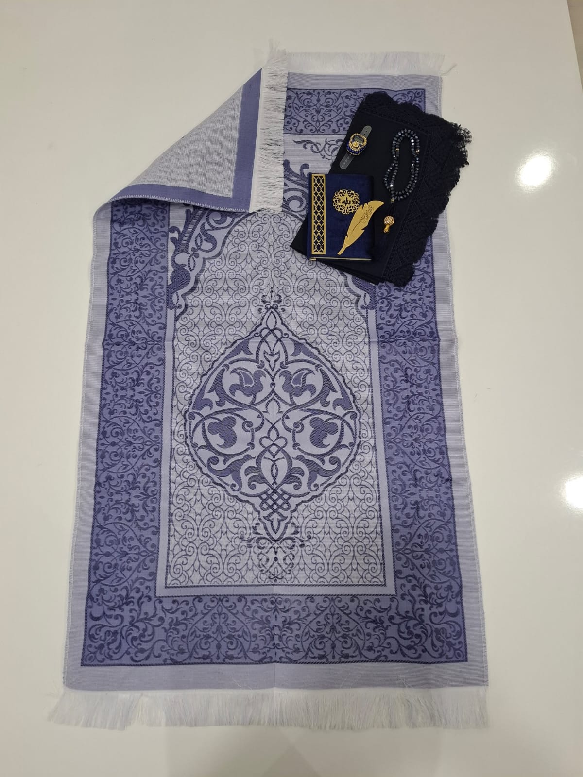 K.SECCADE YASİN AYRAÇ KRS.TESBİH NAMAZ ÖRT. M27-110*64 Cm