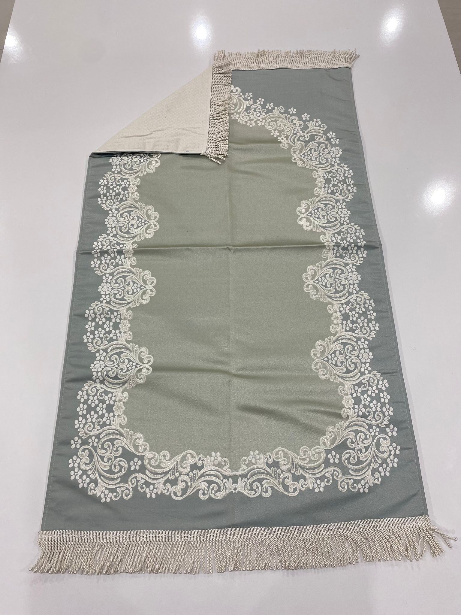 SECCADE SATEN DANTEL İŞLEMELİ ASTARLI MODEL 7 113*68 CM