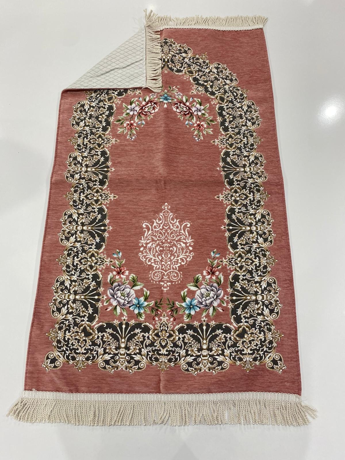 SECCADE M.S. GÜLLÜ ÇİÇEKLİ ASTARLI MODEL 1-114*65 Cm