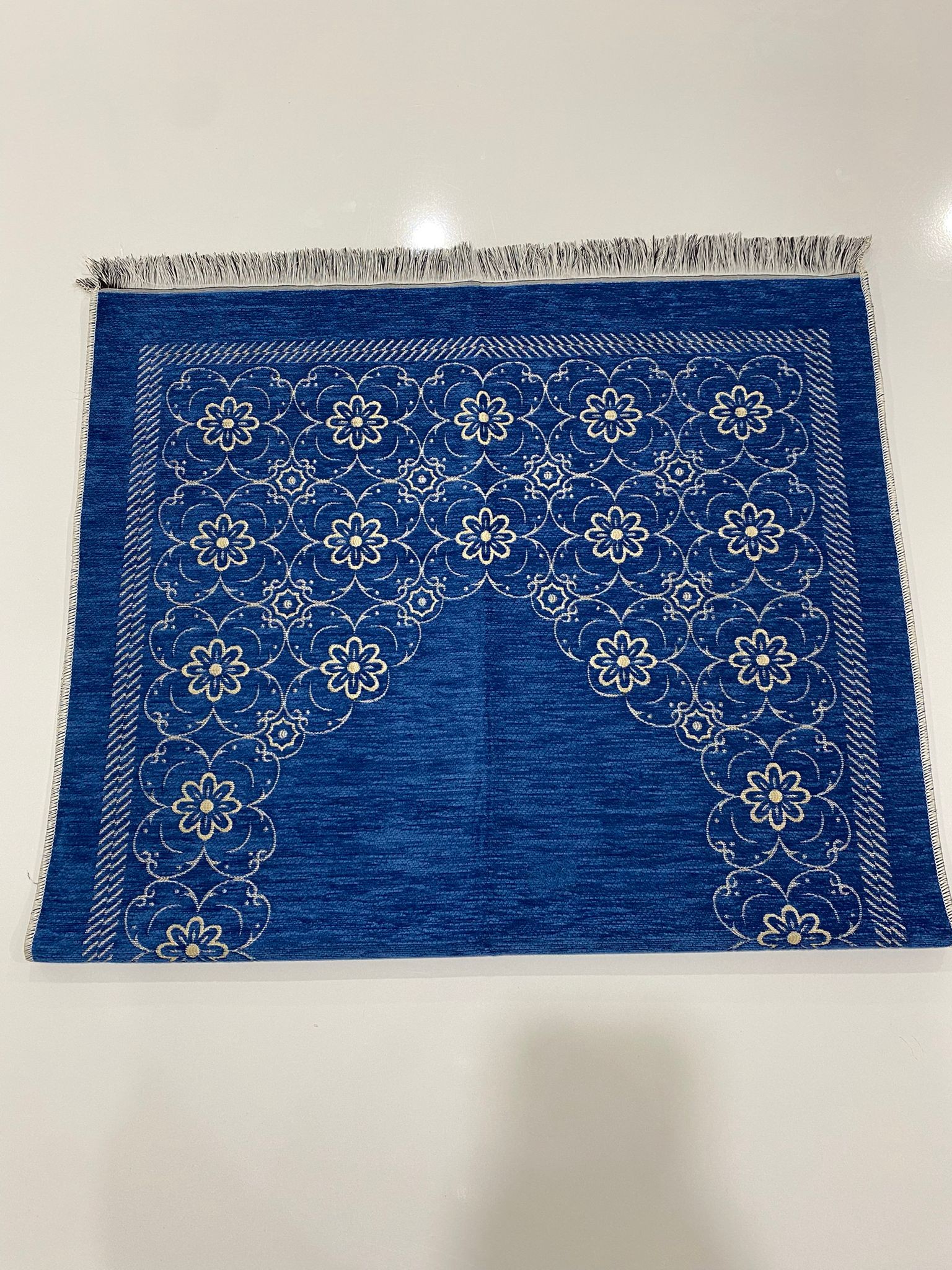 SECCADE SONIL DÜZ SAÇAK PAPATYALI MODEL 3 111*66 CM