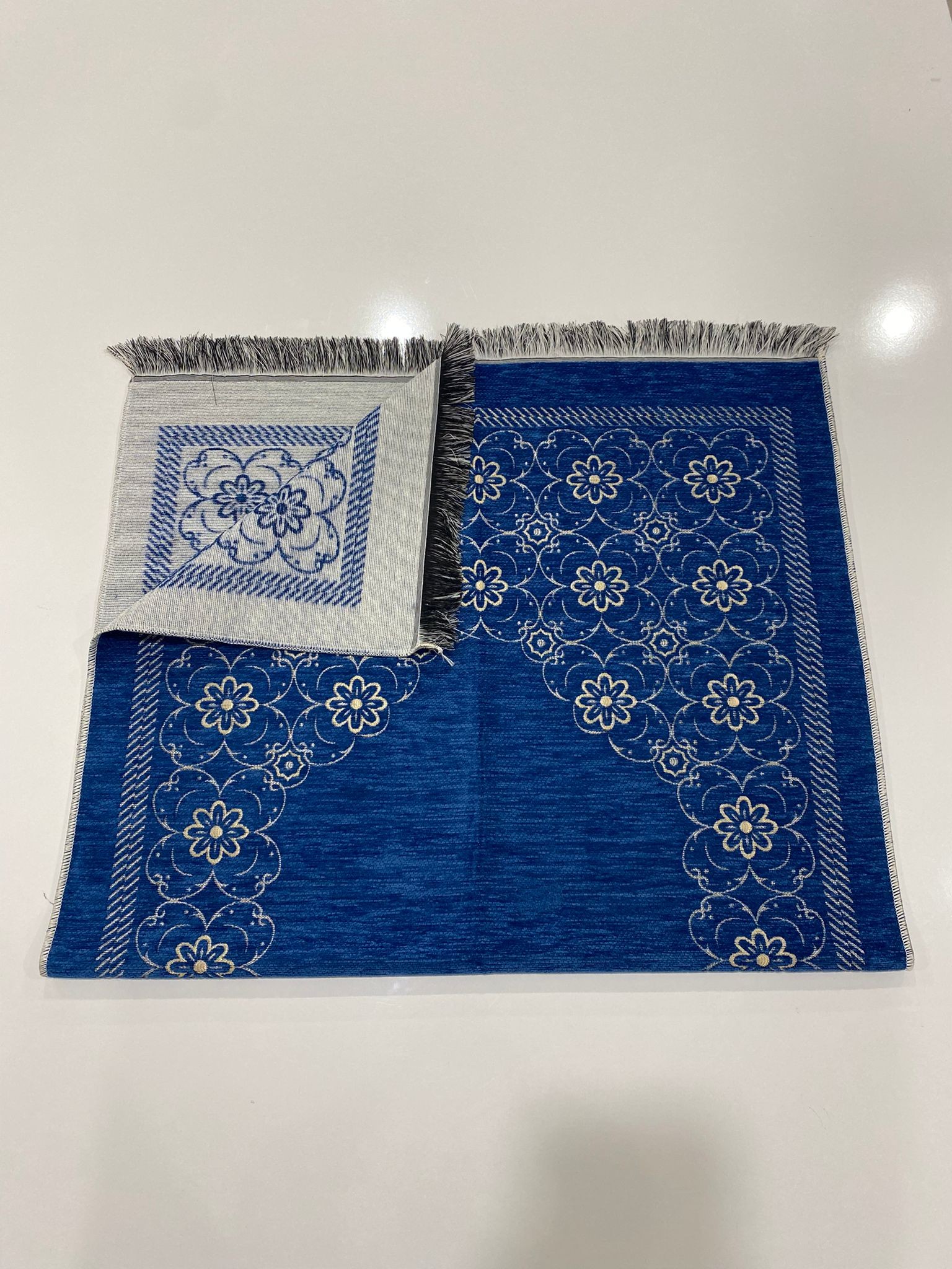 SECCADE SONIL DÜZ SAÇAK PAPATYALI MODEL 3 111*66 CM