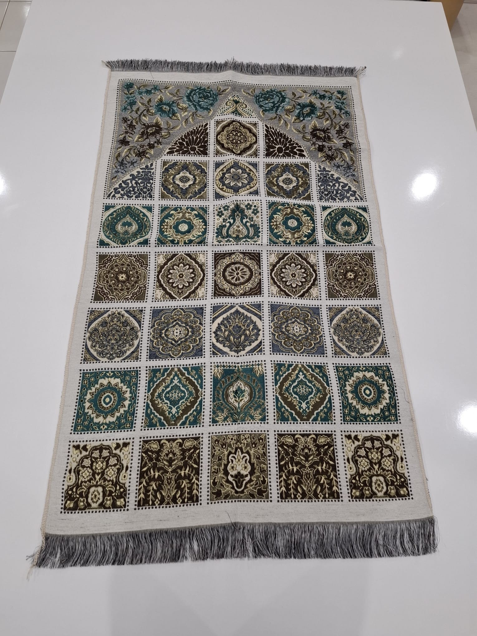 SECCADE SONIL DÜZ SAÇAK KIRKYAMA MODEL 4-112*69 Cm