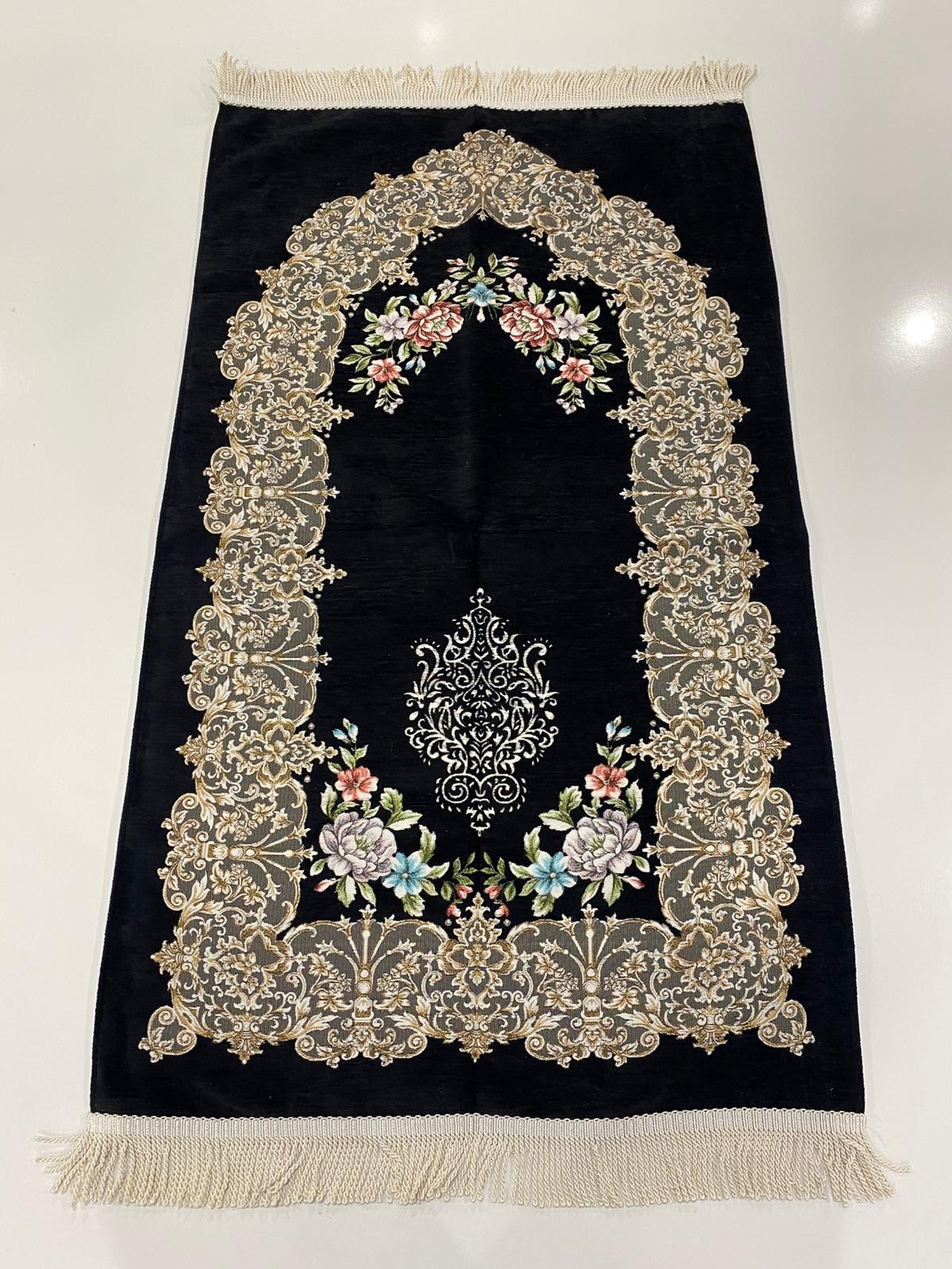 SECCADE M.S. GÜLLÜ ÇİÇEKLİ ASTARLI MODEL 6-114*65 Cm