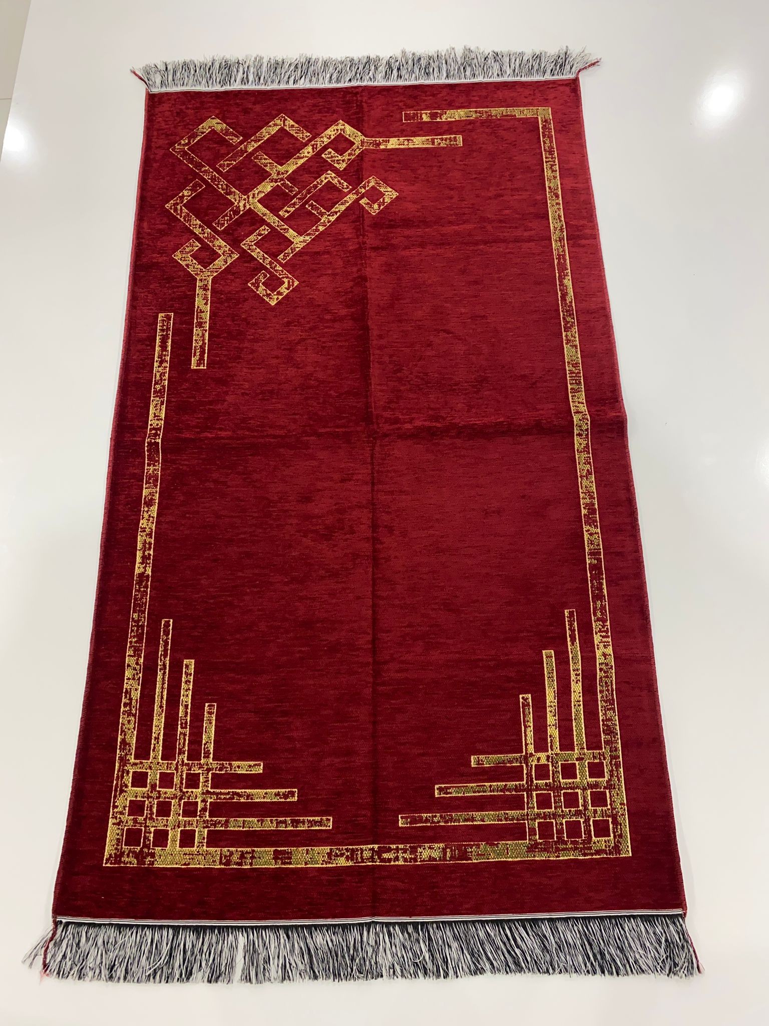 SECCADE SONIL DÜZ SAÇAK ŞERİTLİ MODEL 2 118*68 CM
