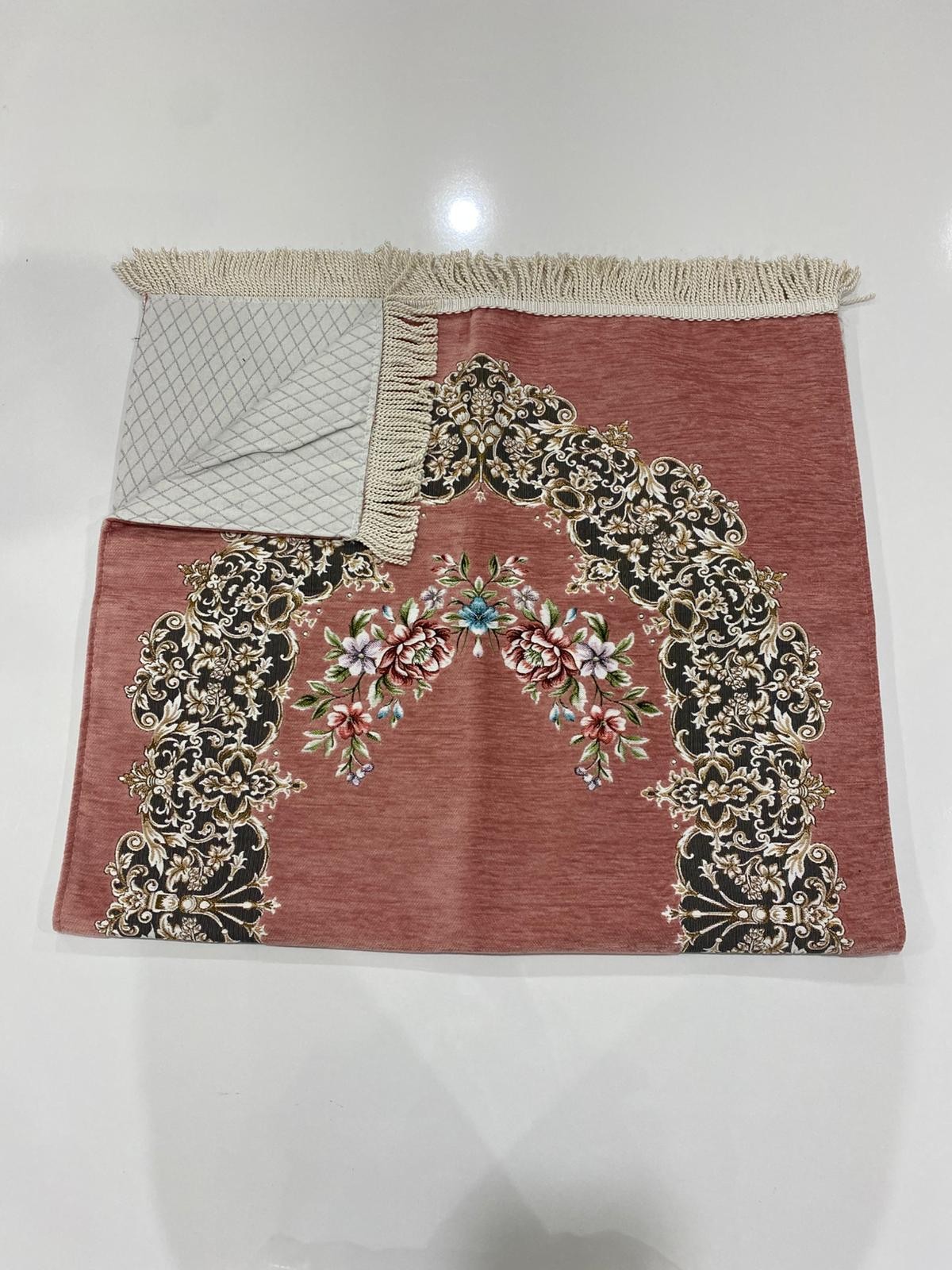 SECCADE M.S. GÜLLÜ ÇİÇEKLİ ASTARLI MODEL 1-114*65 Cm