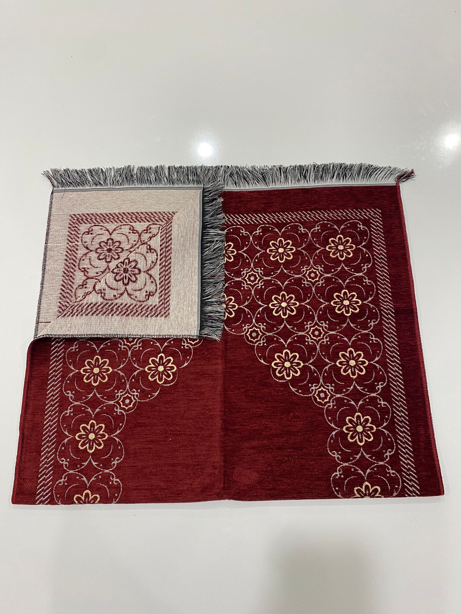 SECCADE SONIL DÜZ SAÇAK PAPATYALI MODEL 5 111*66 CM