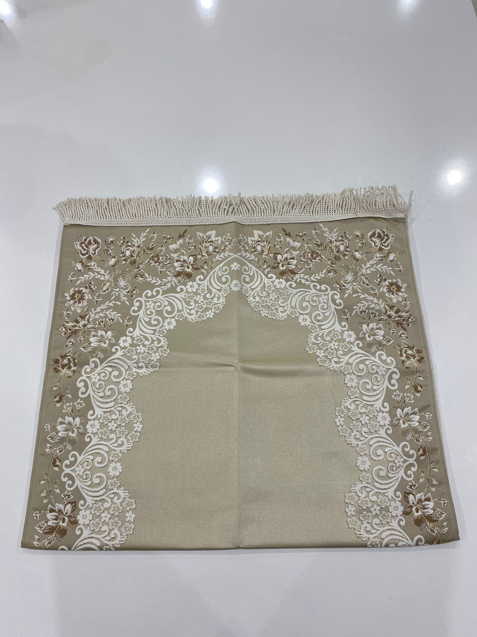 SECCADE SATEN KANAVİÇE İŞLEMELİ ASTARLI MODEL 1 116*67