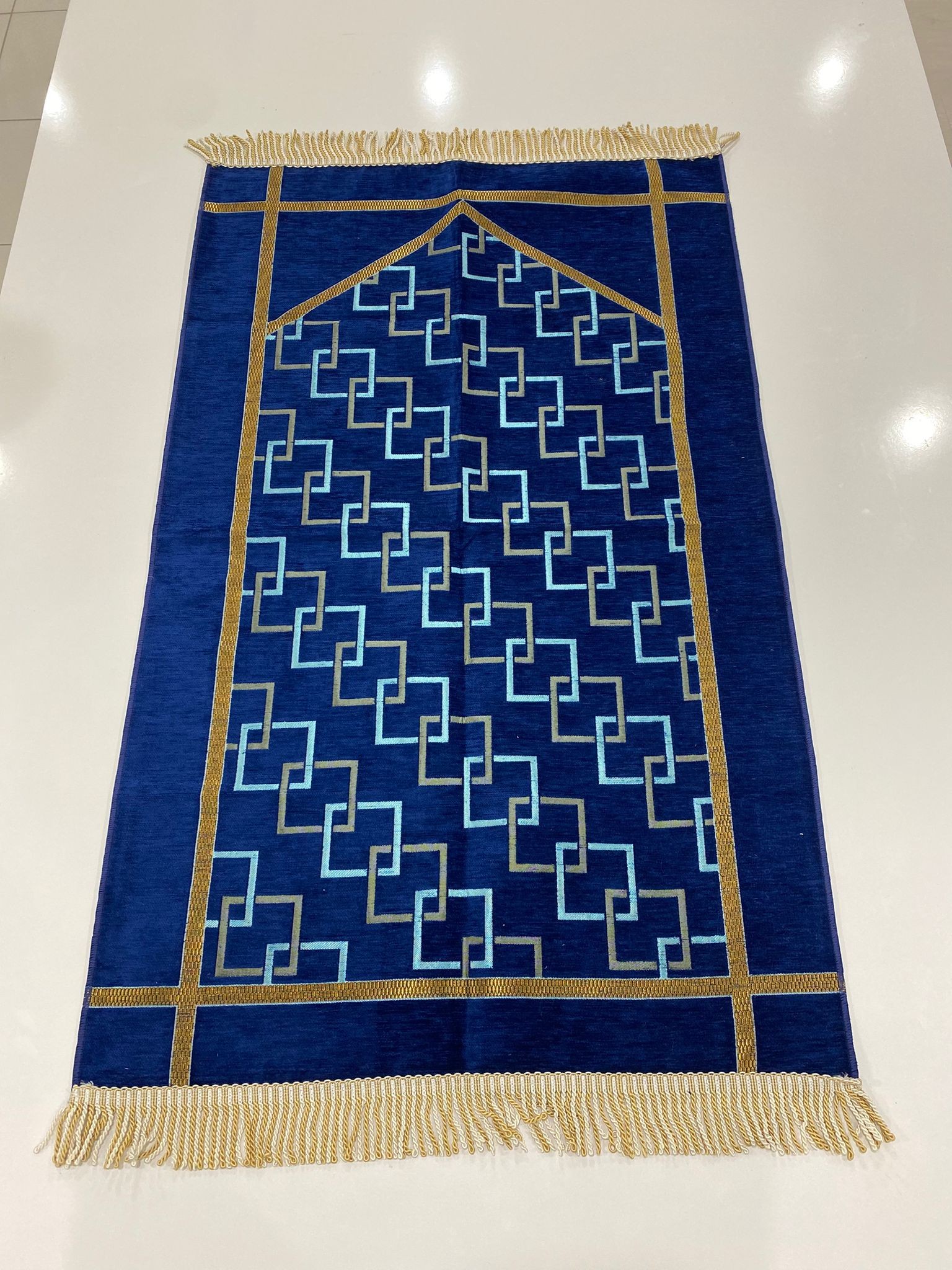 SECCADE MIKRO SONIL KARE ZİNCİRLİ MODEL 1-118*67 Cm
