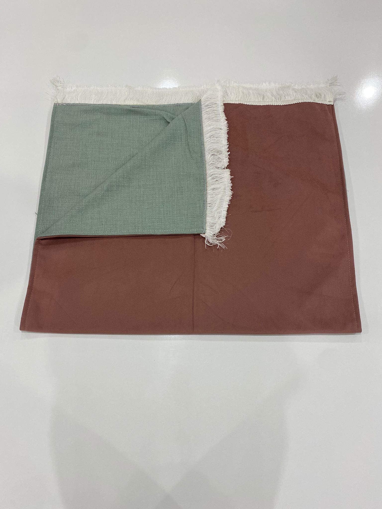 SECCADE DÜZ KUMAŞ ASTARLI DSZ MODEL 2 RENK 1-115*67 Cm