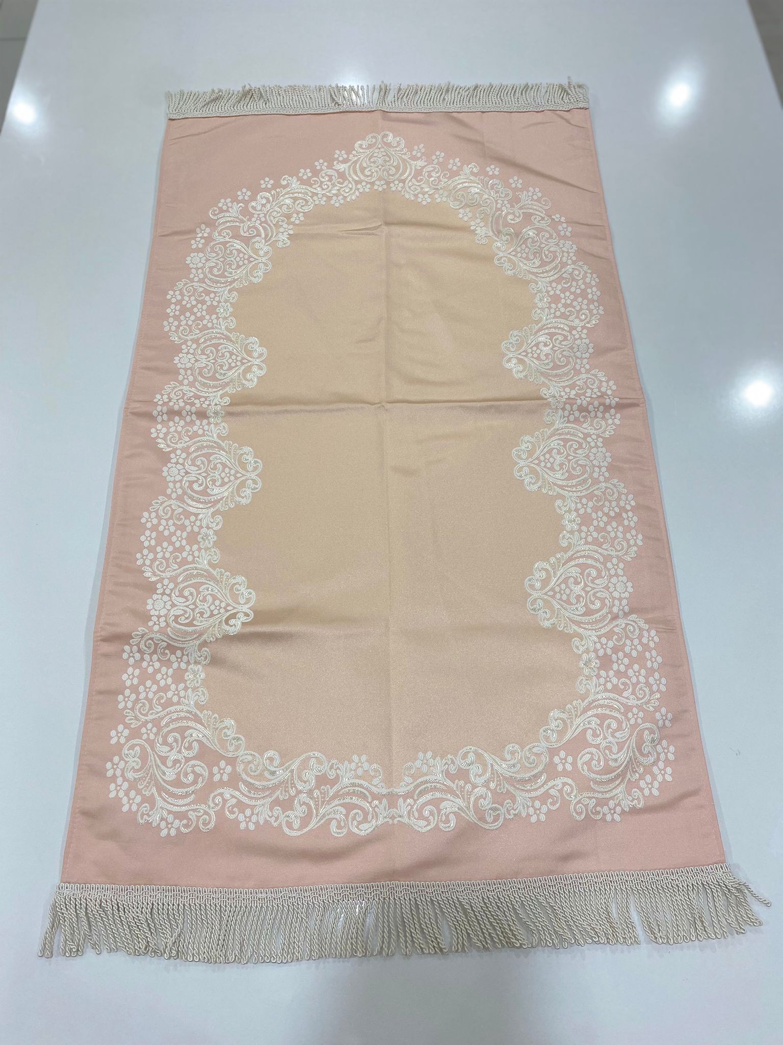 SECCADE SATEN DANTEL İŞLEMELİ ASTARLI MODEL 6 113*68 CM