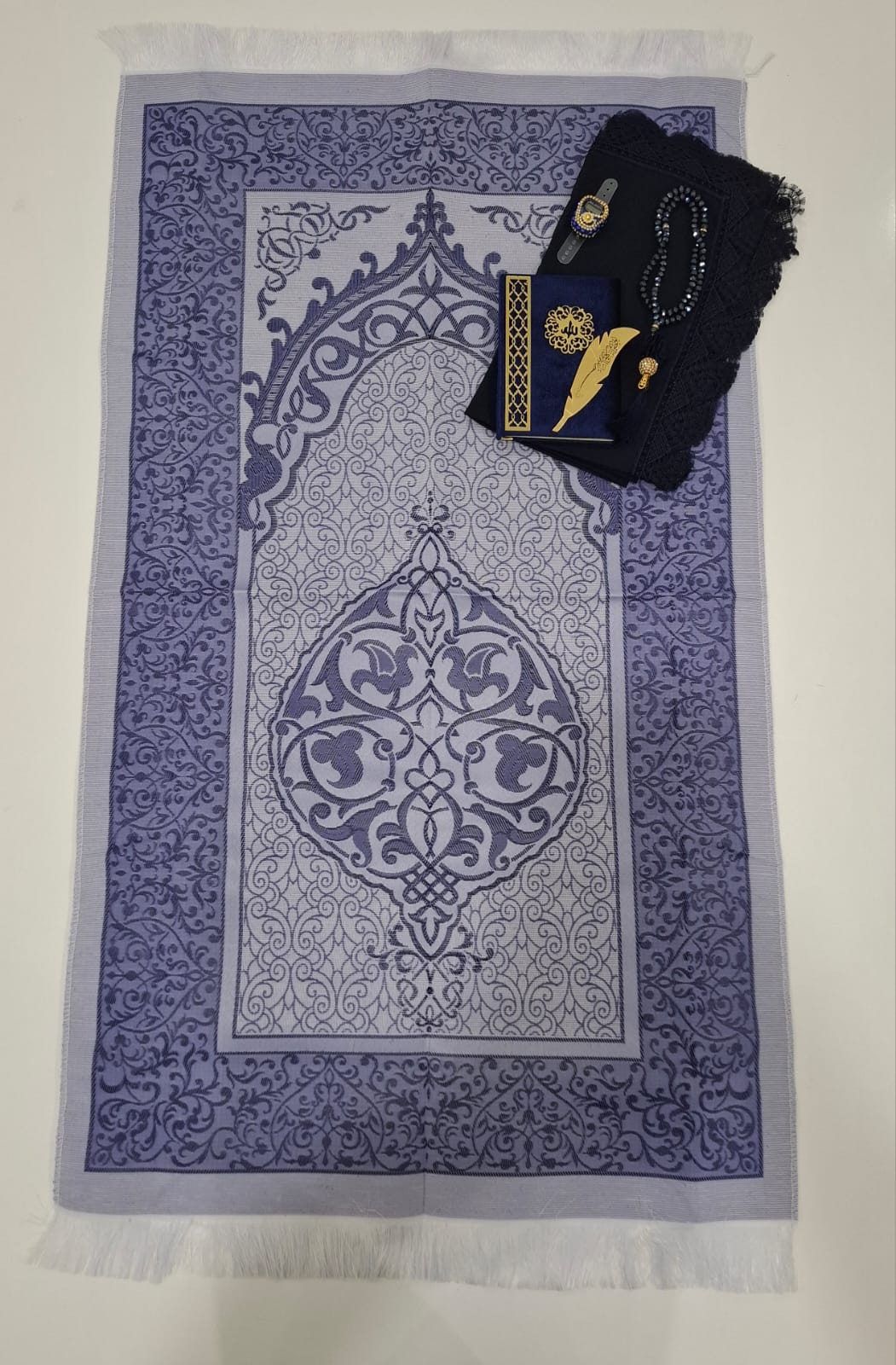 K.SECCADE YASİN AYRAÇ KRS.TESBİH NAMAZ ÖRT. M27-110*64 Cm