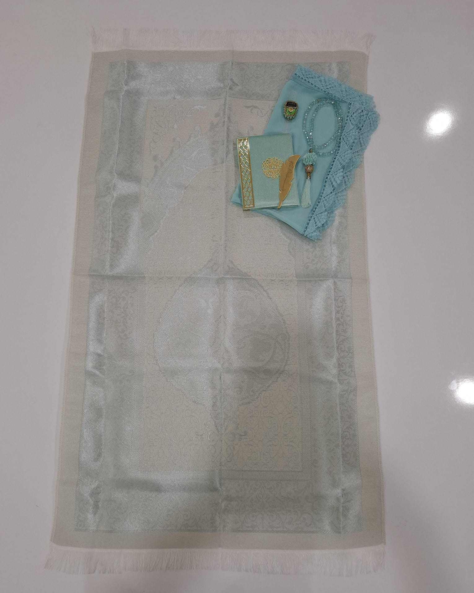K.SECCADE YASİN AYRAÇ KRS.TESBİH NAMAZ ÖRT. M11-110*64 Cm