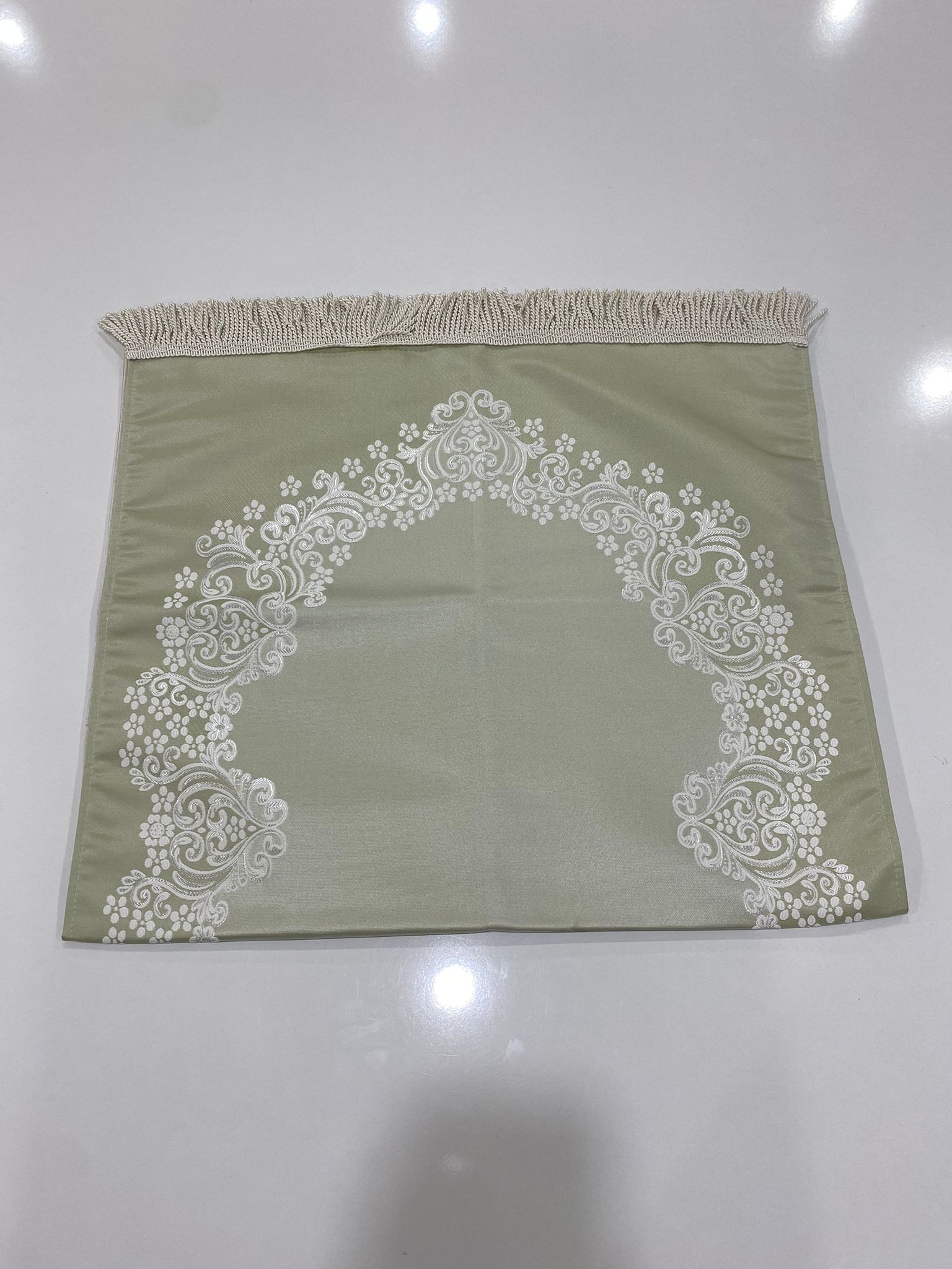 SECCADE SATEN DANTEL İŞLEMELİ ASTARLI MODEL 4 113*68 CM