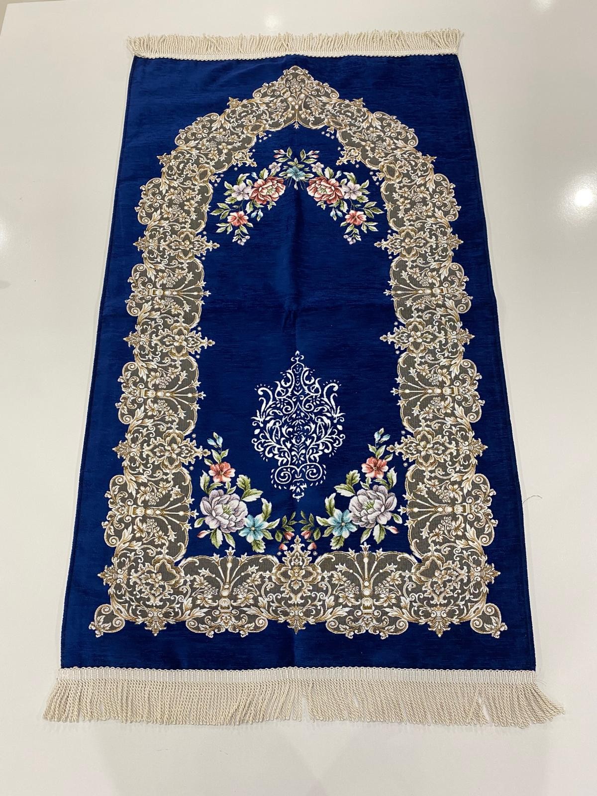 SECCADE M.S. GÜLLÜ ÇİÇEKLİ ASTARLI MODEL 5-114*65 Cm