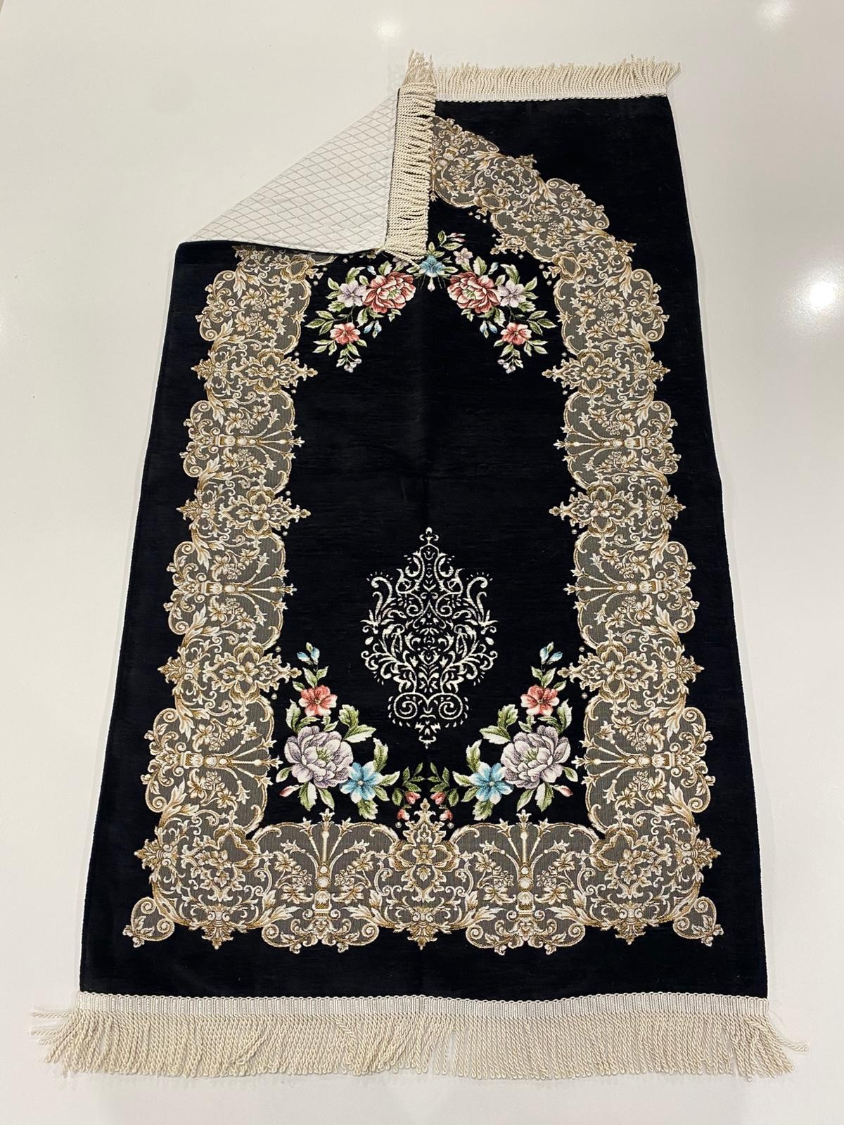 SECCADE M.S. GÜLLÜ ÇİÇEKLİ ASTARLI MODEL 6-114*65 Cm