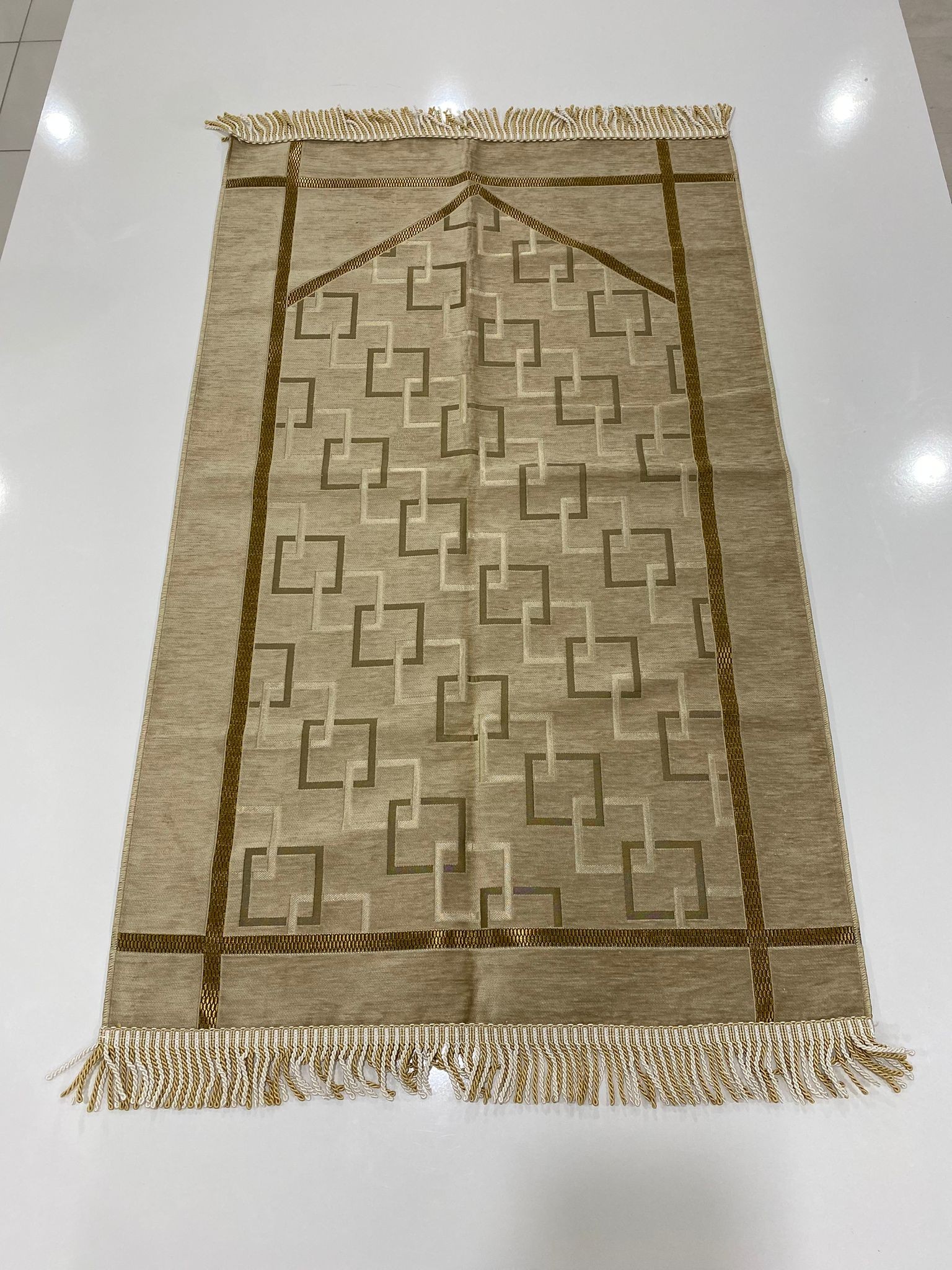 SECCADE MIKRO SONIL KARE ZİNCİRLİ MODEL 2-118*67 Cm