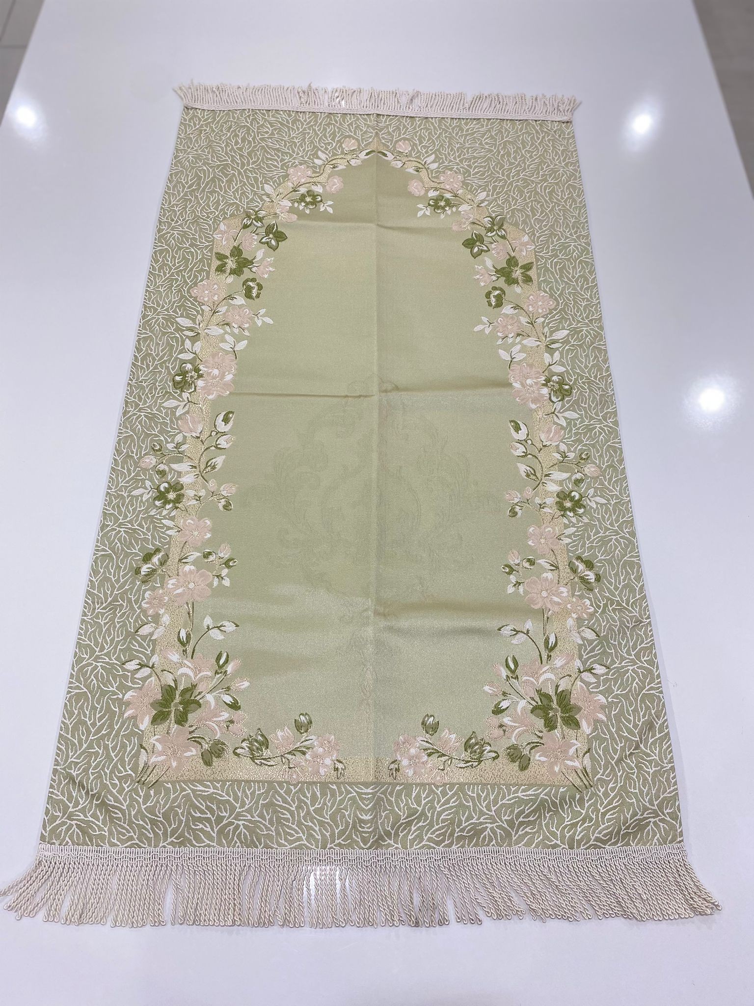 SECCADE SATEN KANAVİÇE İŞLEMELİ ASTARLI MODEL 7  116*67
