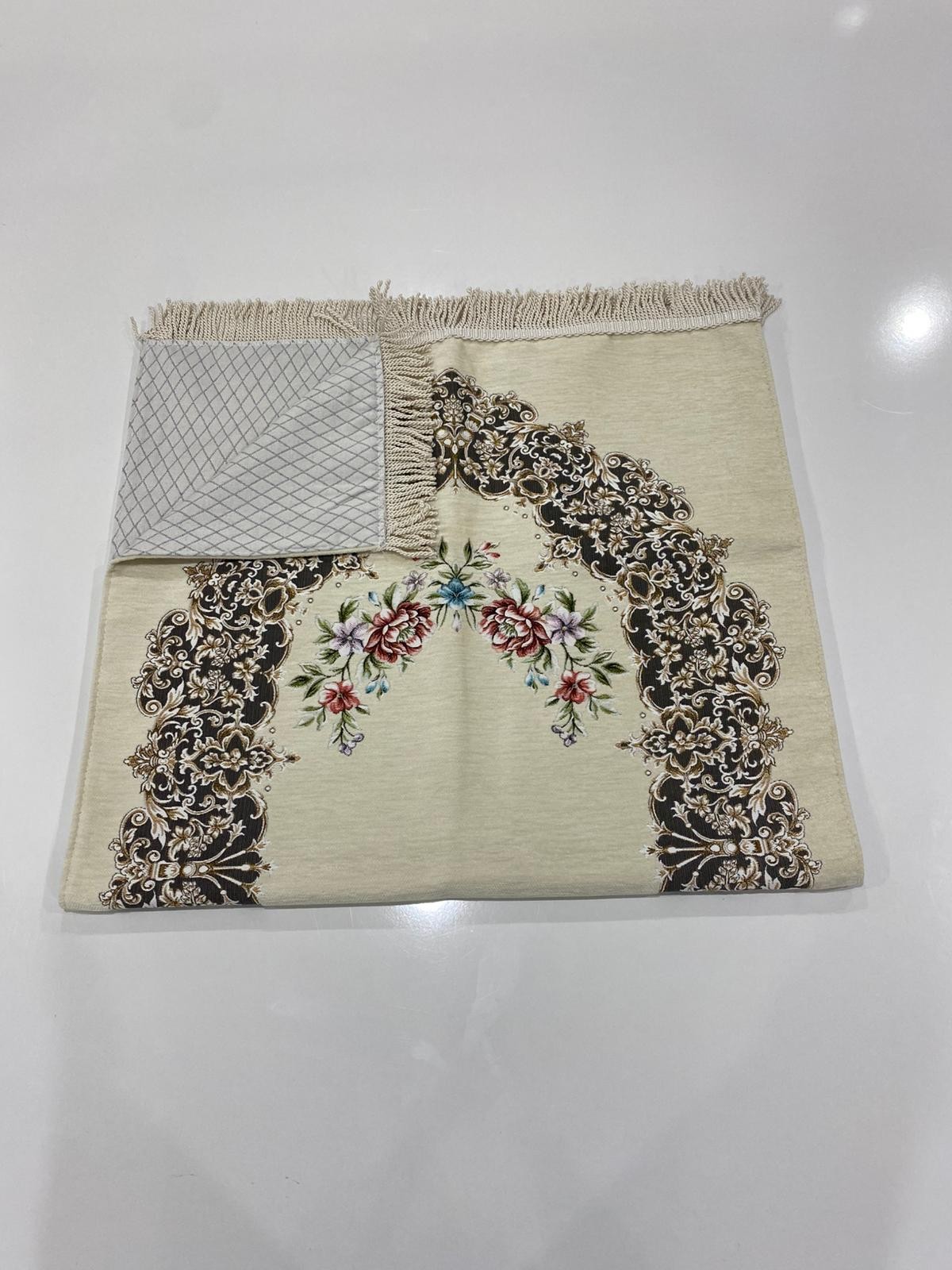 SECCADE M.S. GÜLLÜ ÇİÇEKLİ ASTARLI MODEL 10-114*65 Cm