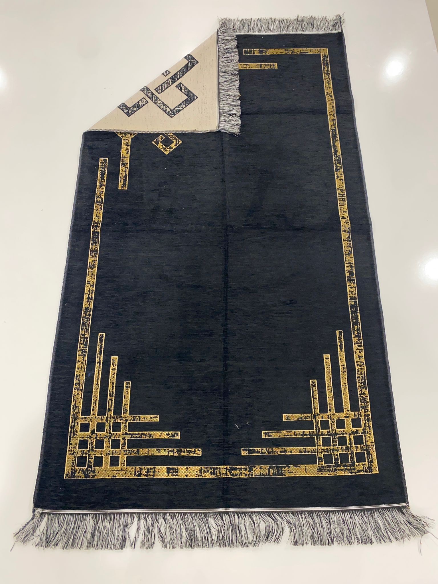 SECCADE SONIL DÜZ SAÇAK ŞERİTLİ MODEL 7 118*68 CM