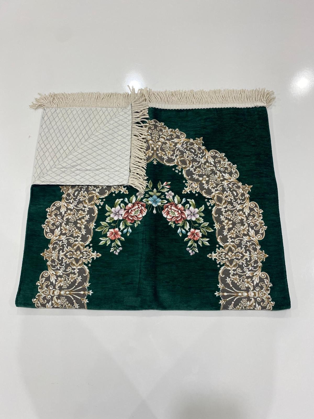SECCADE M.S. GÜLLÜ ÇİÇEKLİ ASTARLI MODEL 7-114*65 Cm