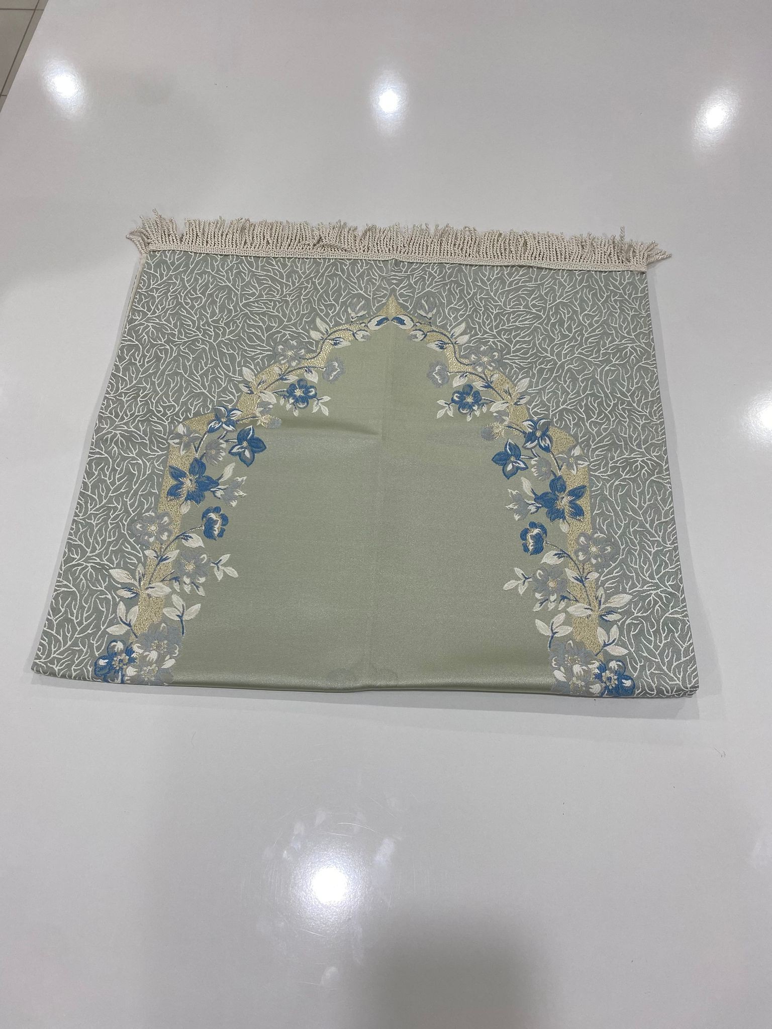 SECCADE SATEN KANAVİÇE İŞLEMELİ ASTARLI MODEL 14  116*67
