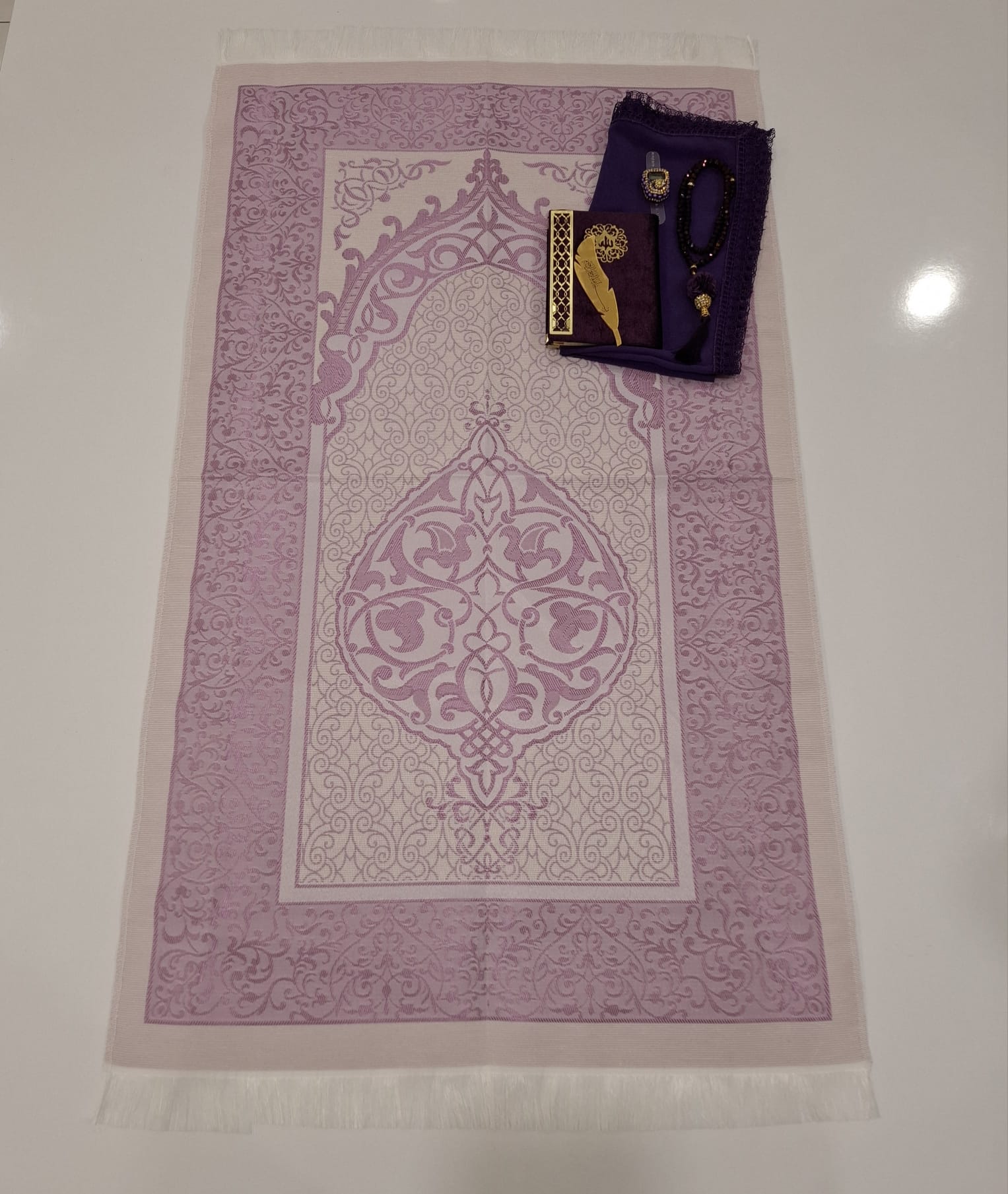 K.SECCADE YASİN AYRAÇ KRS.TESBİH NAMAZ ÖRT. M2-110*64 Cm